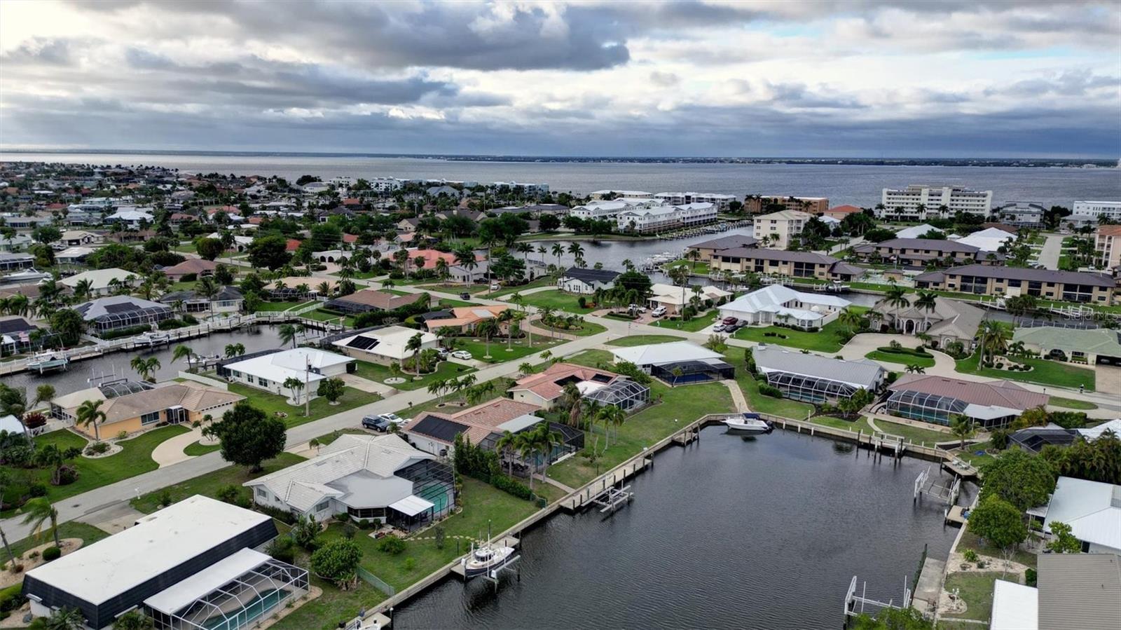 Image 44 of 58 For 1415 Columbian Drive