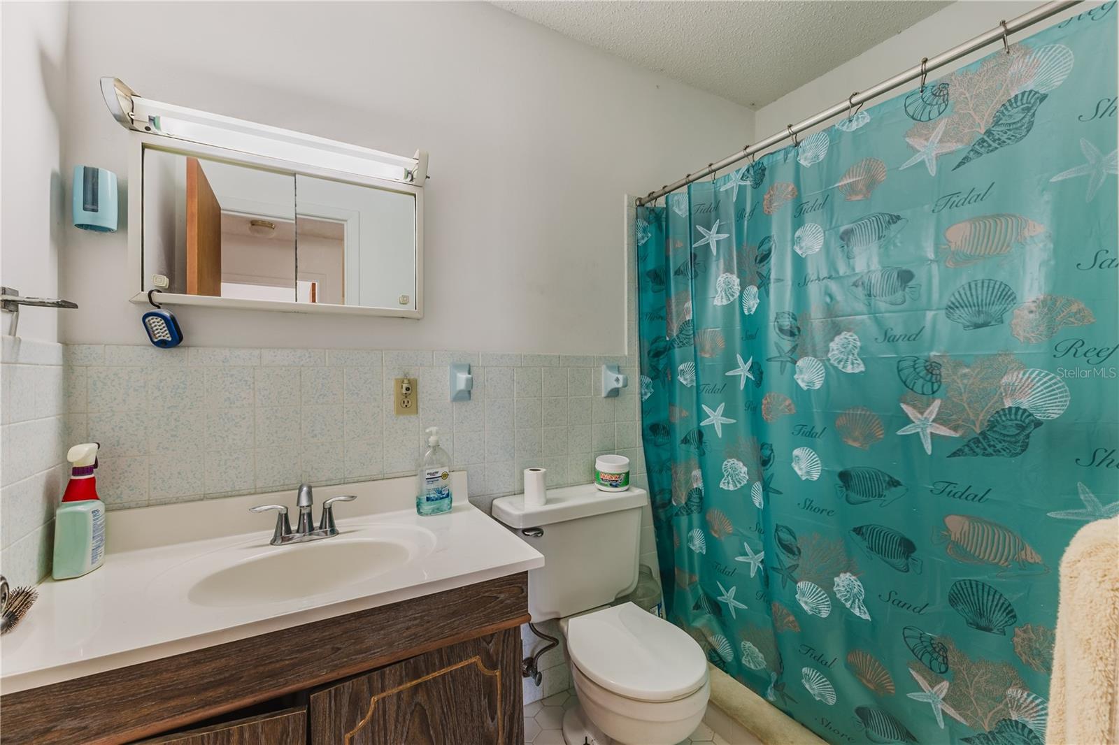 Image 18 of 33 For 27307 Chinquapin Drive