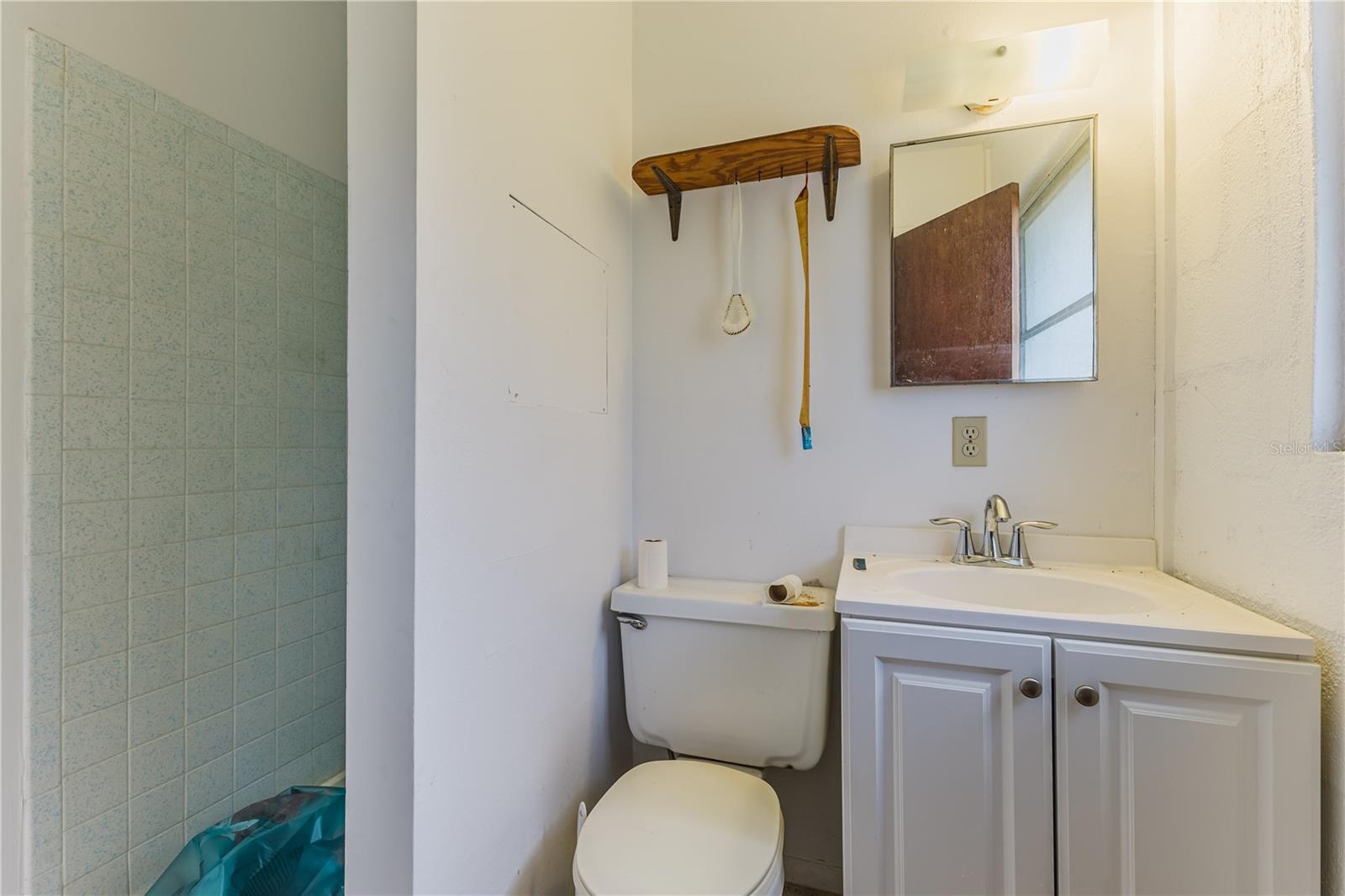 Image 21 of 33 For 27307 Chinquapin Drive