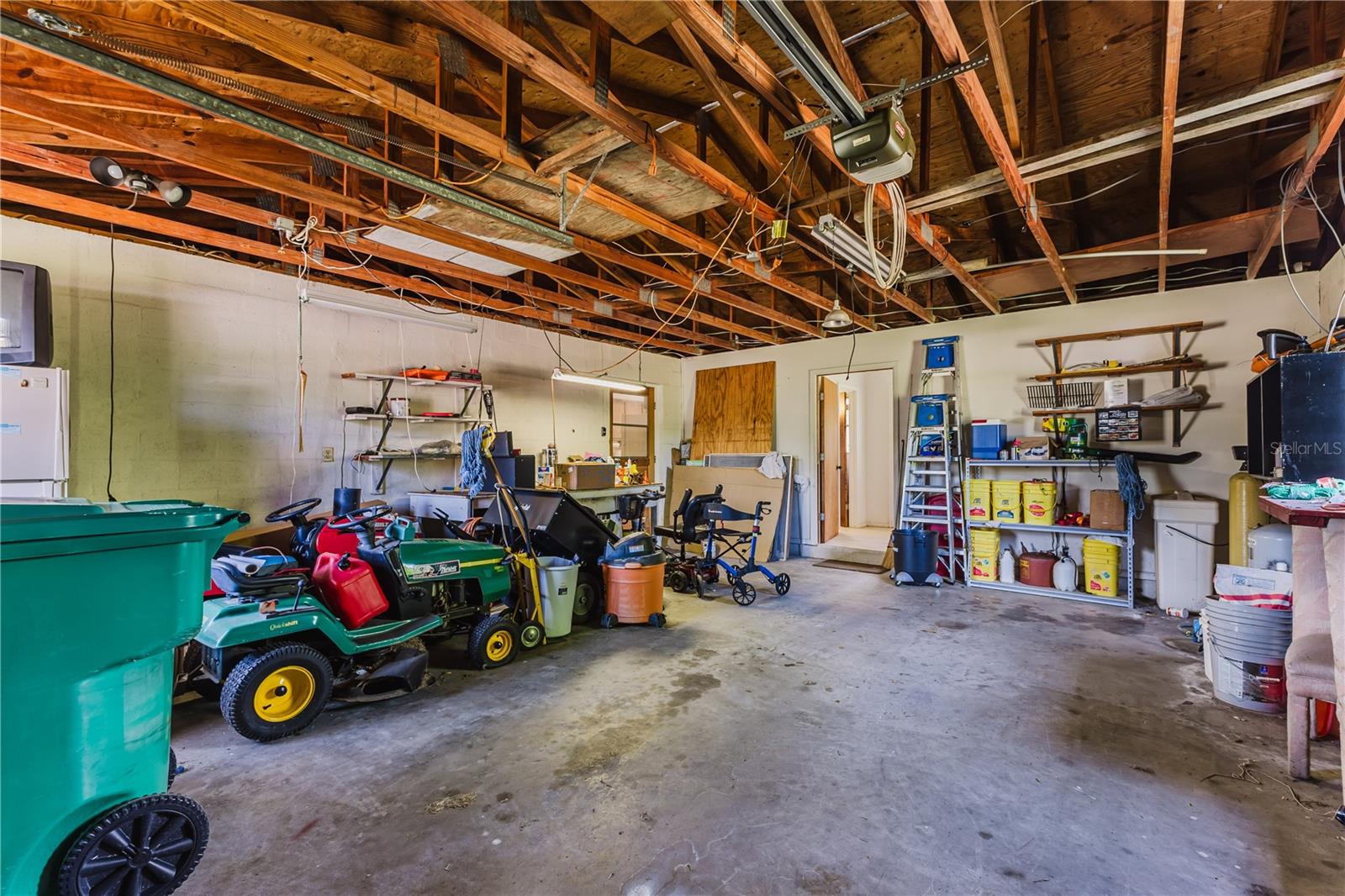 Image 23 of 33 For 27307 Chinquapin Drive