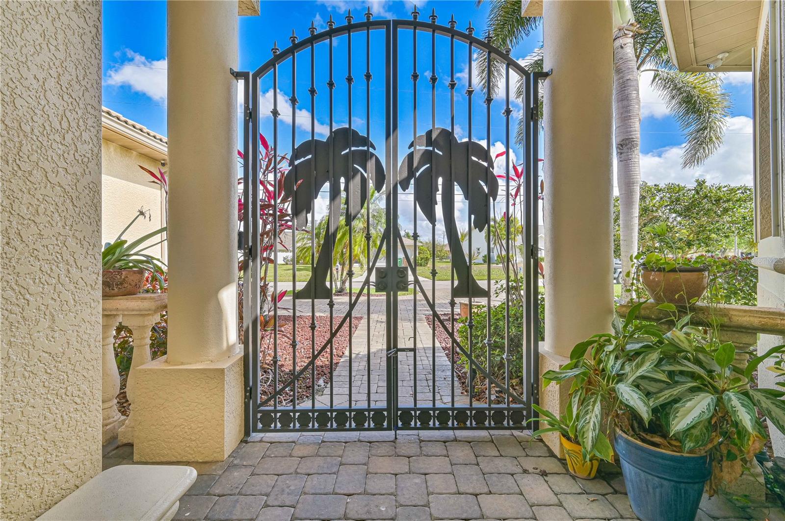 Image 13 of 53 For 506 24th Street