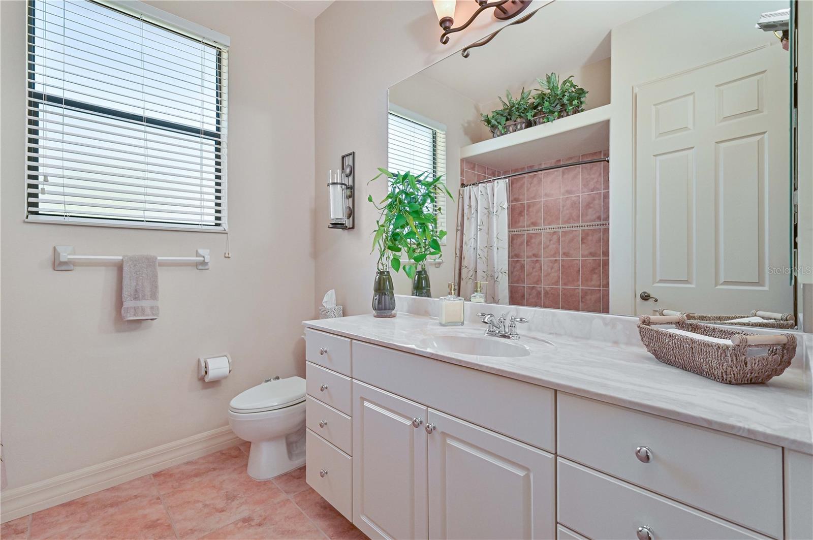 Image 46 of 53 For 506 24th Street