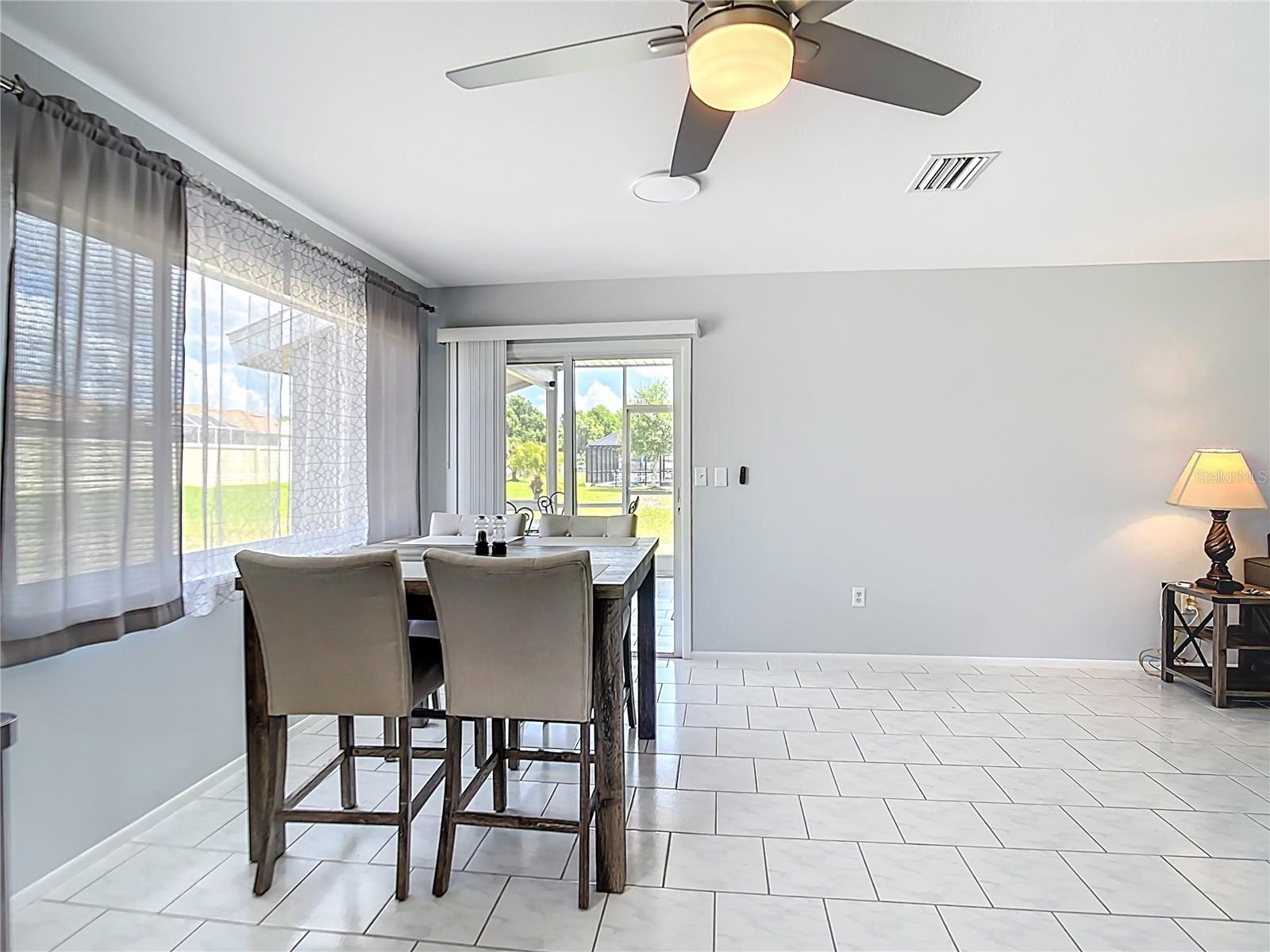 Image 8 of 33 For 6786 Carovel Avenue