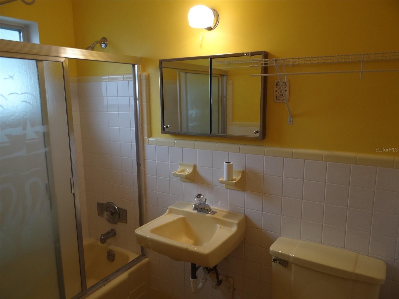 Image 13 of 13 For 21946 Cellini Avenue