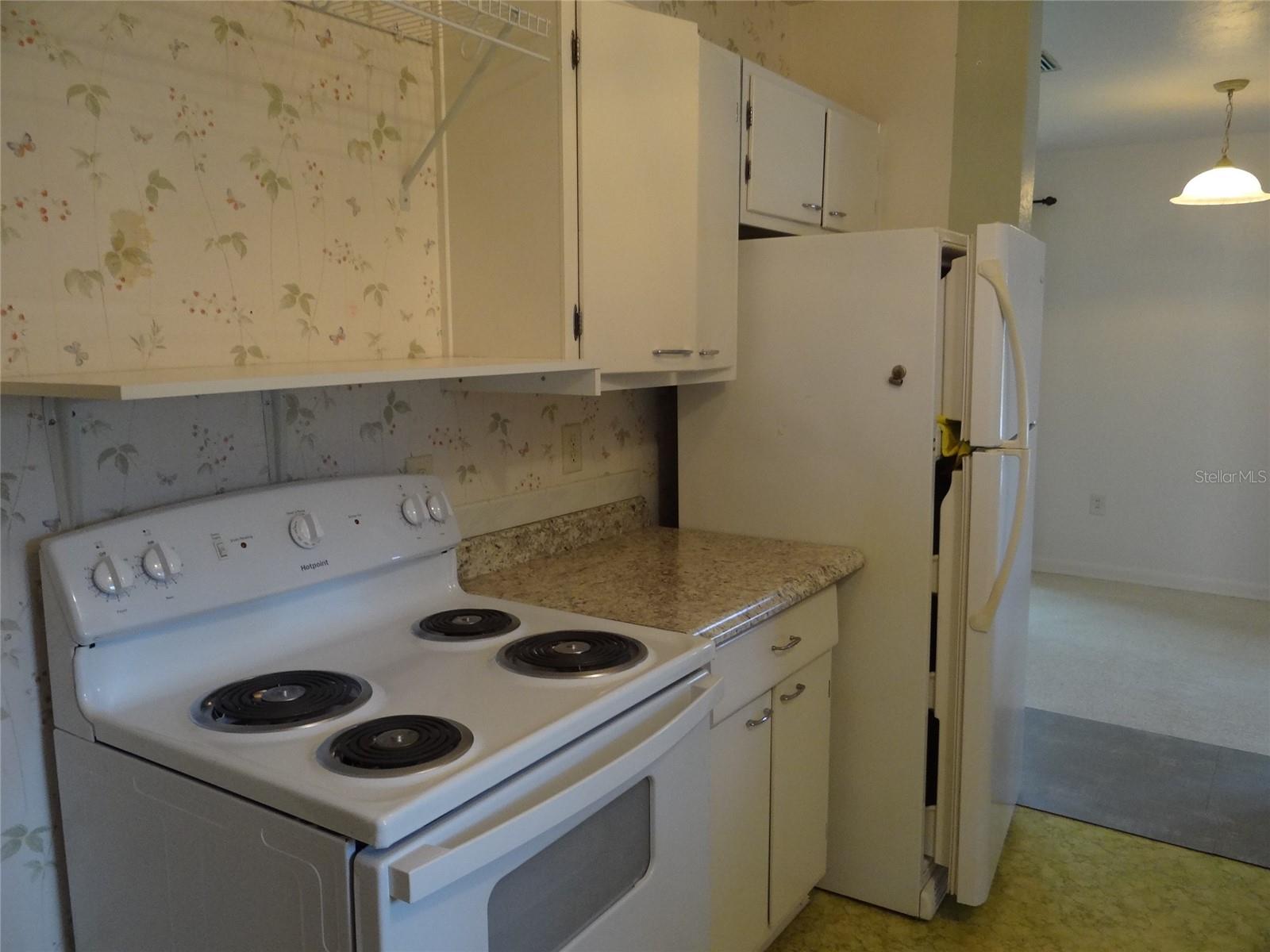 Image 6 of 13 For 21946 Cellini Avenue