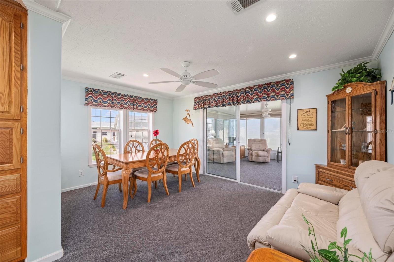 Image 12 of 66 For 1000 Kings Highway 175