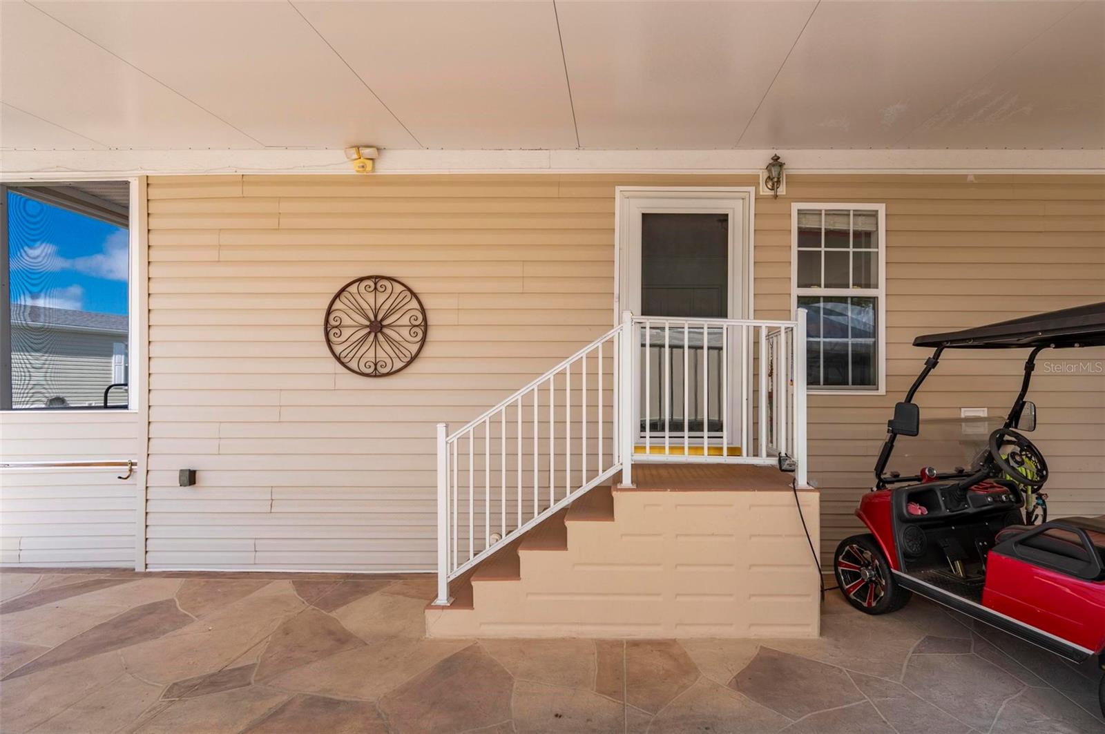 Image 29 of 66 For 1000 Kings Highway 175