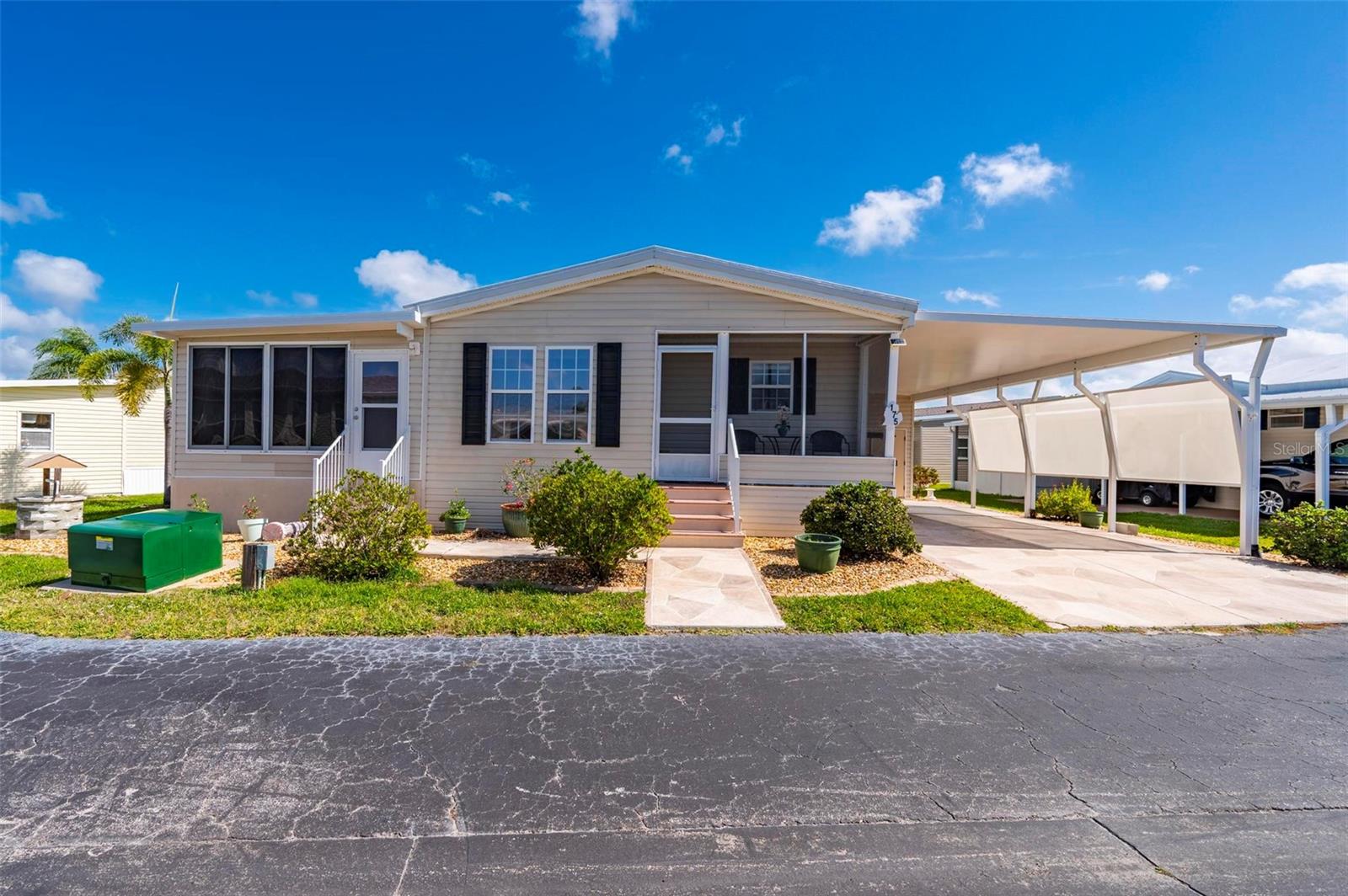 Image 32 of 66 For 1000 Kings Highway 175