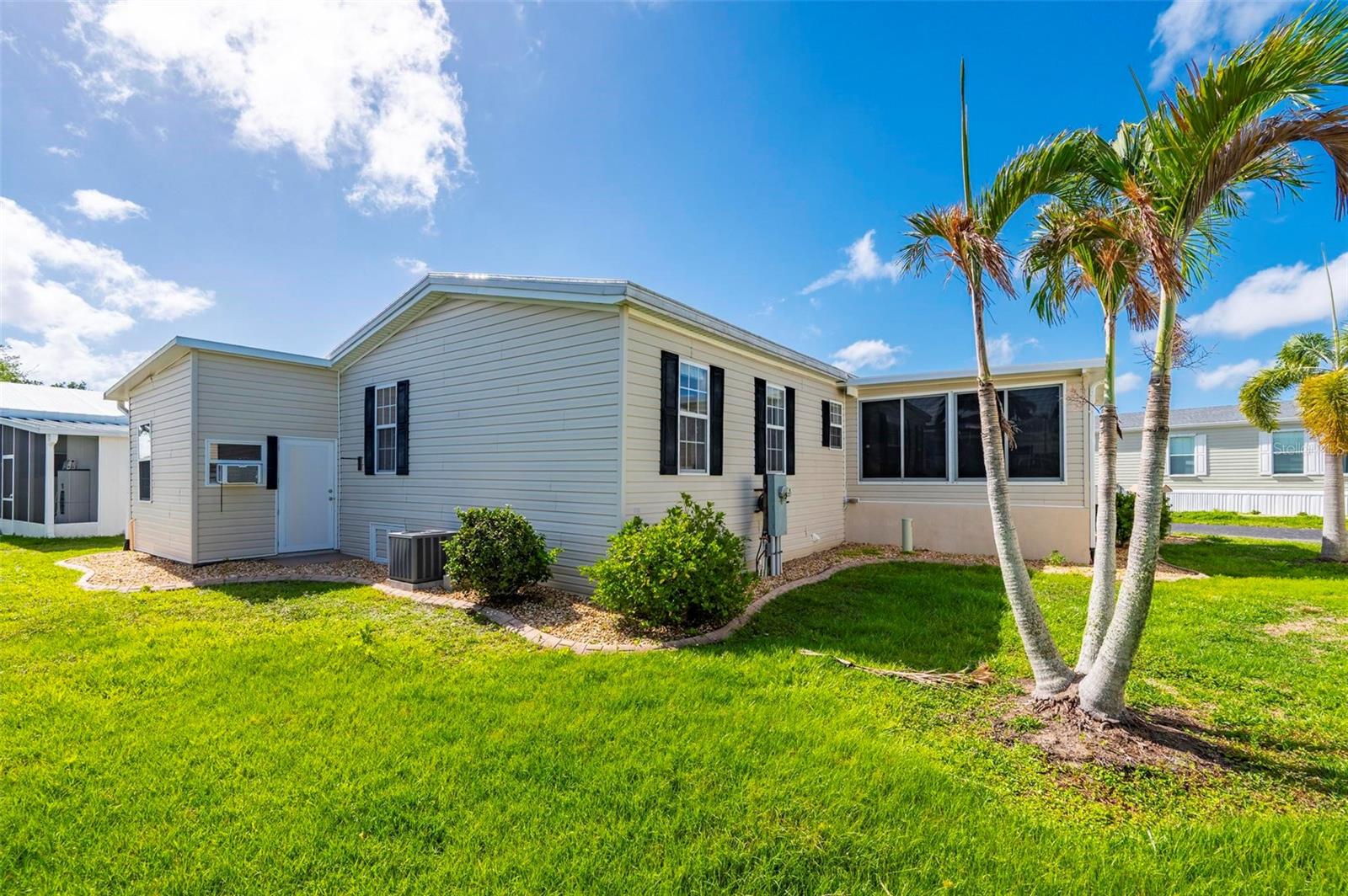 Image 37 of 66 For 1000 Kings Highway 175