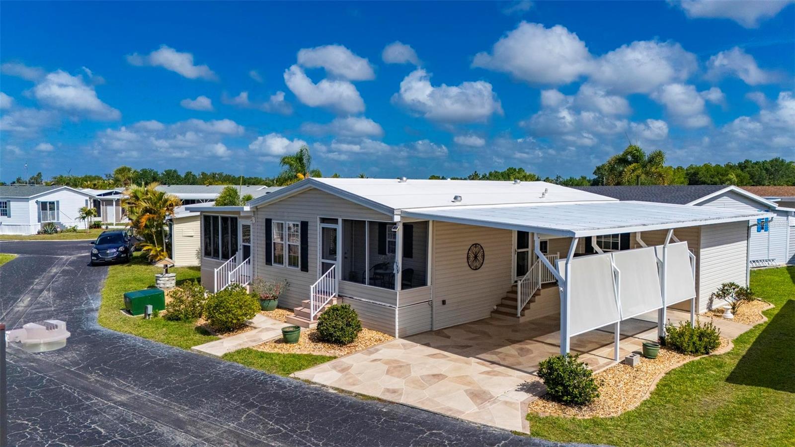 Image 39 of 66 For 1000 Kings Highway 175