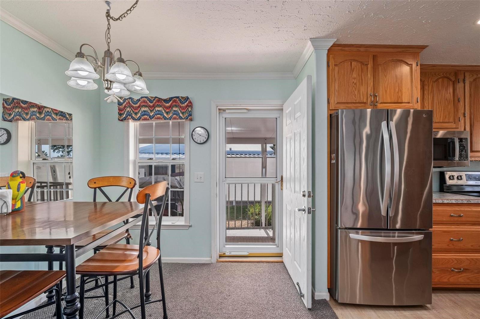 Image 4 of 66 For 1000 Kings Highway 175