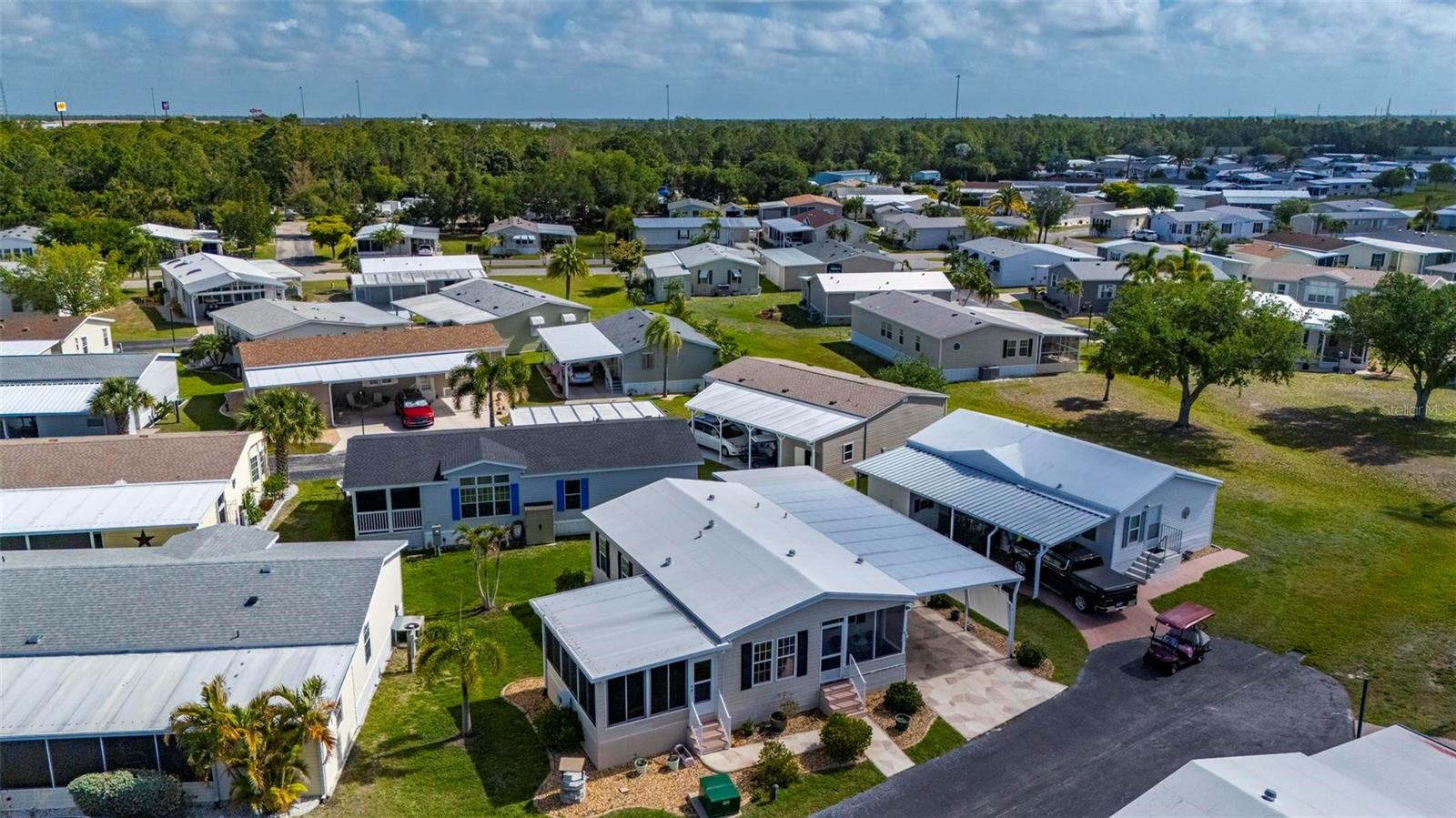 Image 41 of 66 For 1000 Kings Highway 175