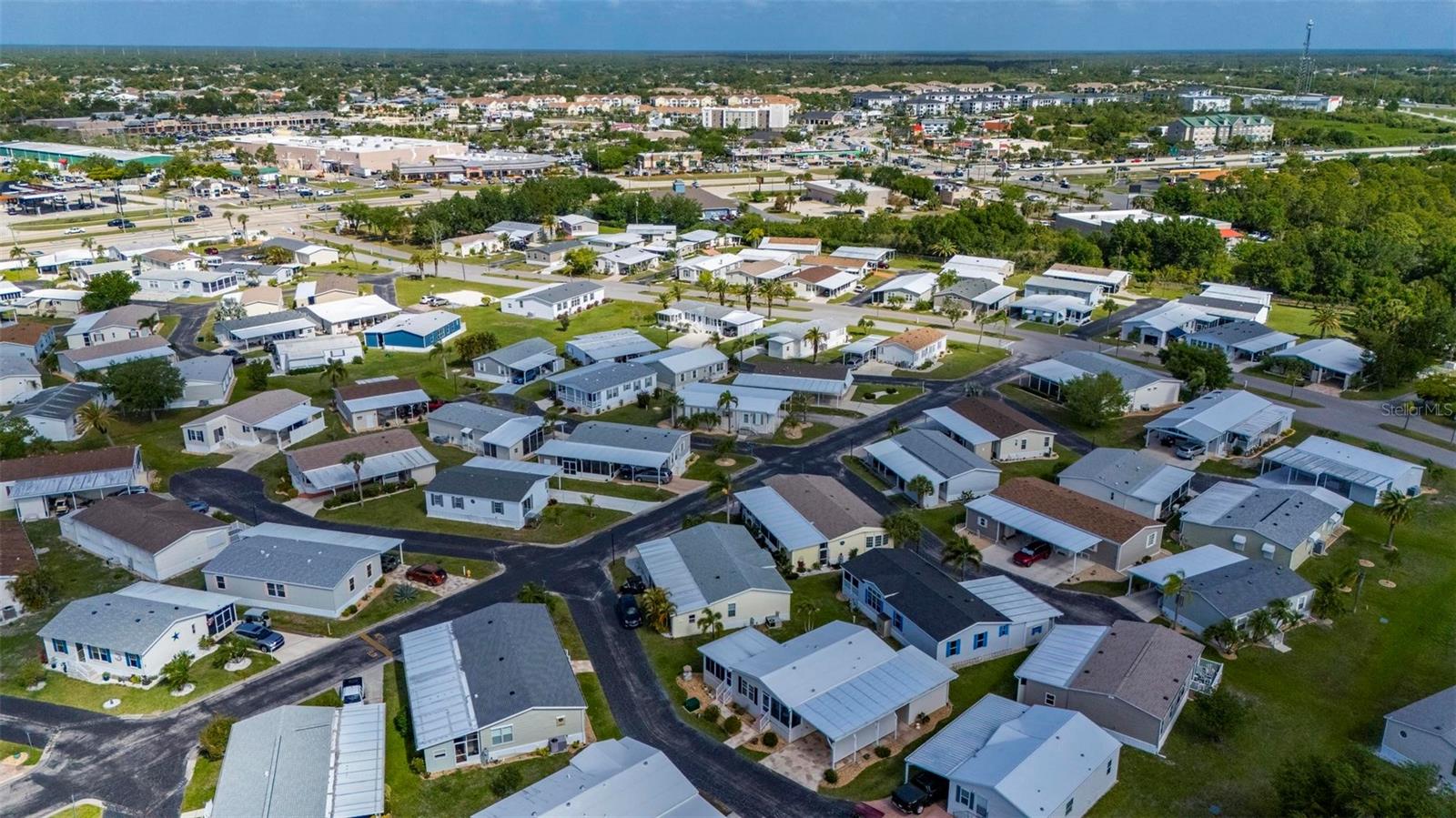 Image 47 of 66 For 1000 Kings Highway 175