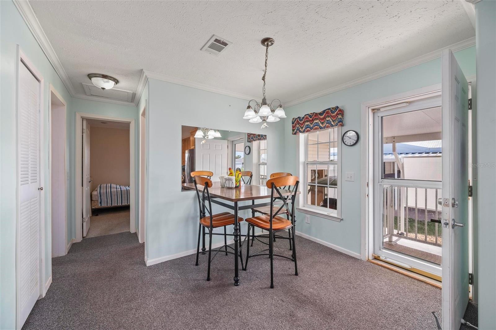 Image 5 of 66 For 1000 Kings Highway 175