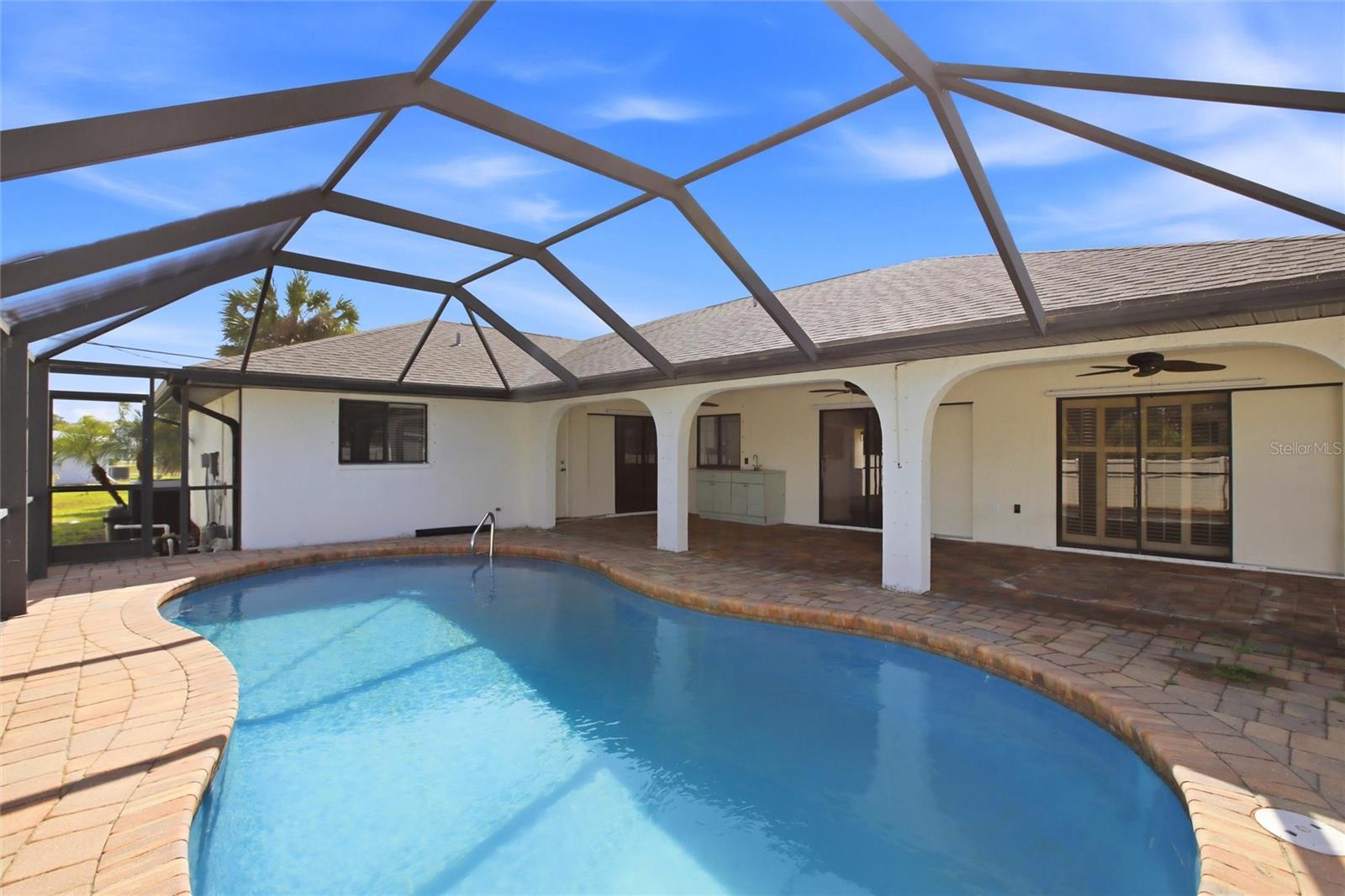 Image 29 of 39 For 176 Waterway Drive Nw