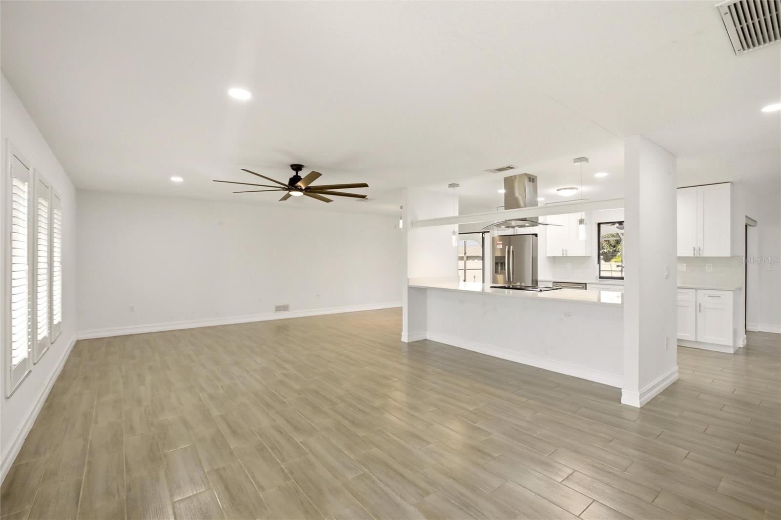 Image 4 of 39 For 176 Waterway Drive Nw