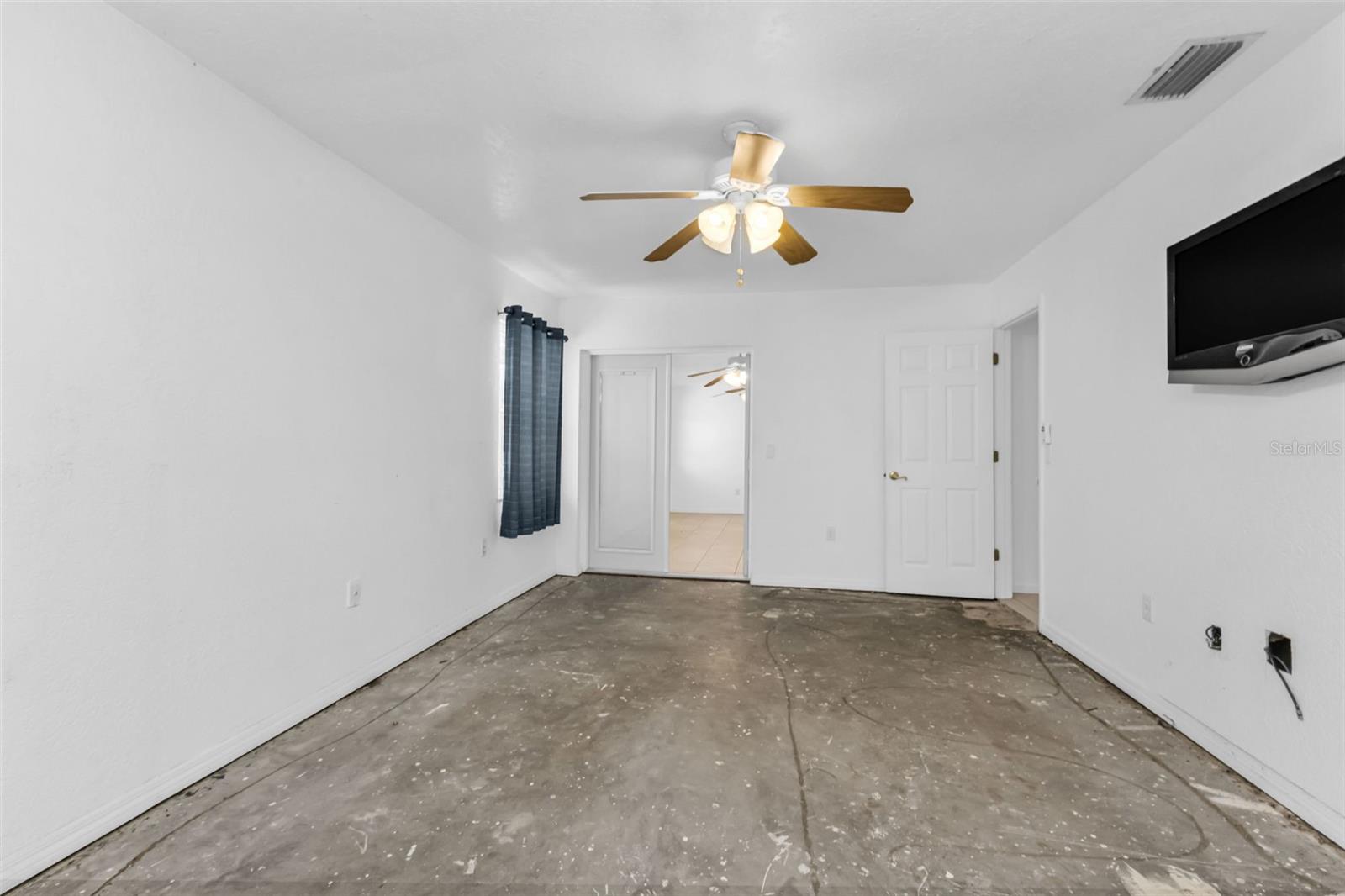 Image 20 of 60 For 23220 Rountree Avenue