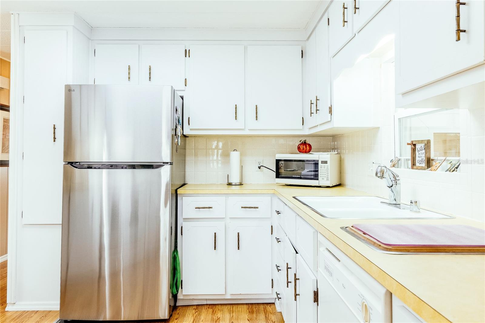 Image 16 of 85 For 2100 Kings Highway Boulevard 137