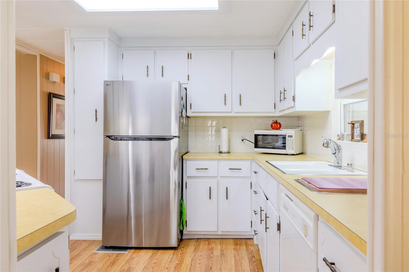 Image 17 of 85 For 2100 Kings Highway Boulevard 137