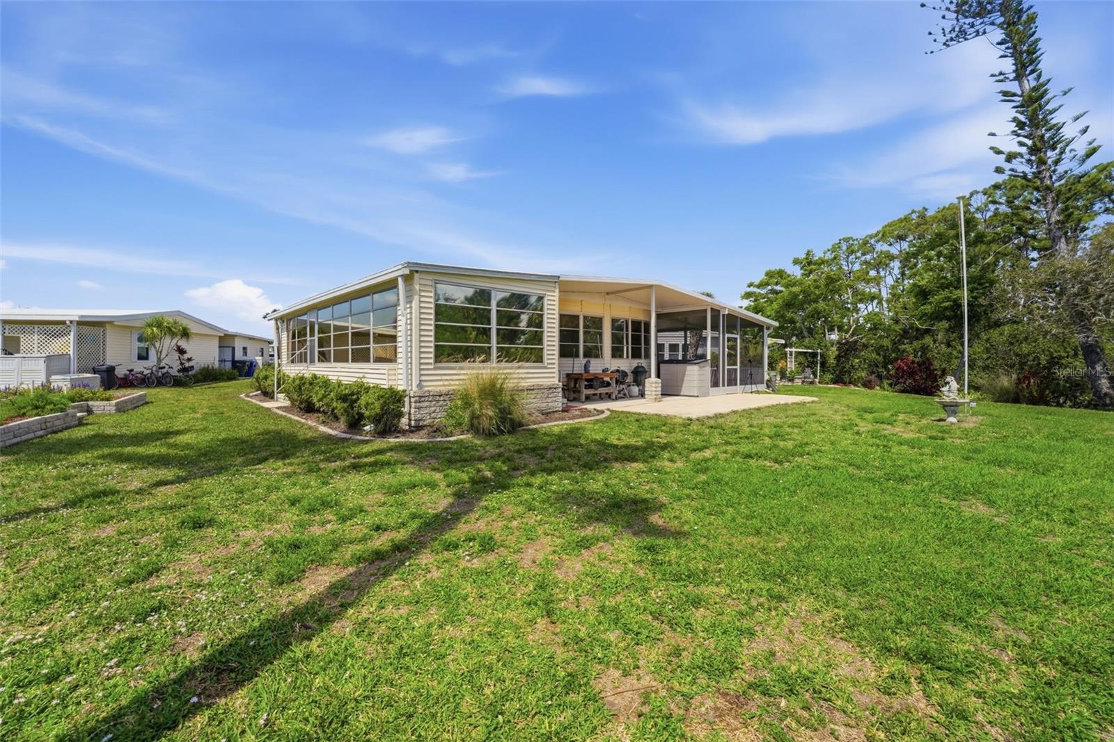 Image 13 of 83 For 130 Island Point Road