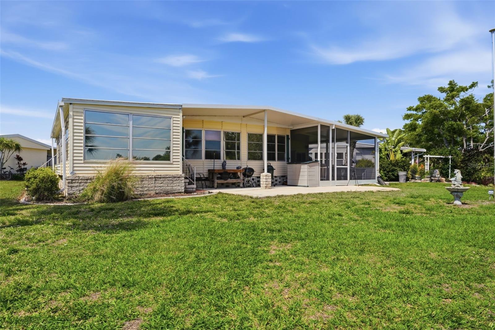 Image 14 of 83 For 130 Island Point Road