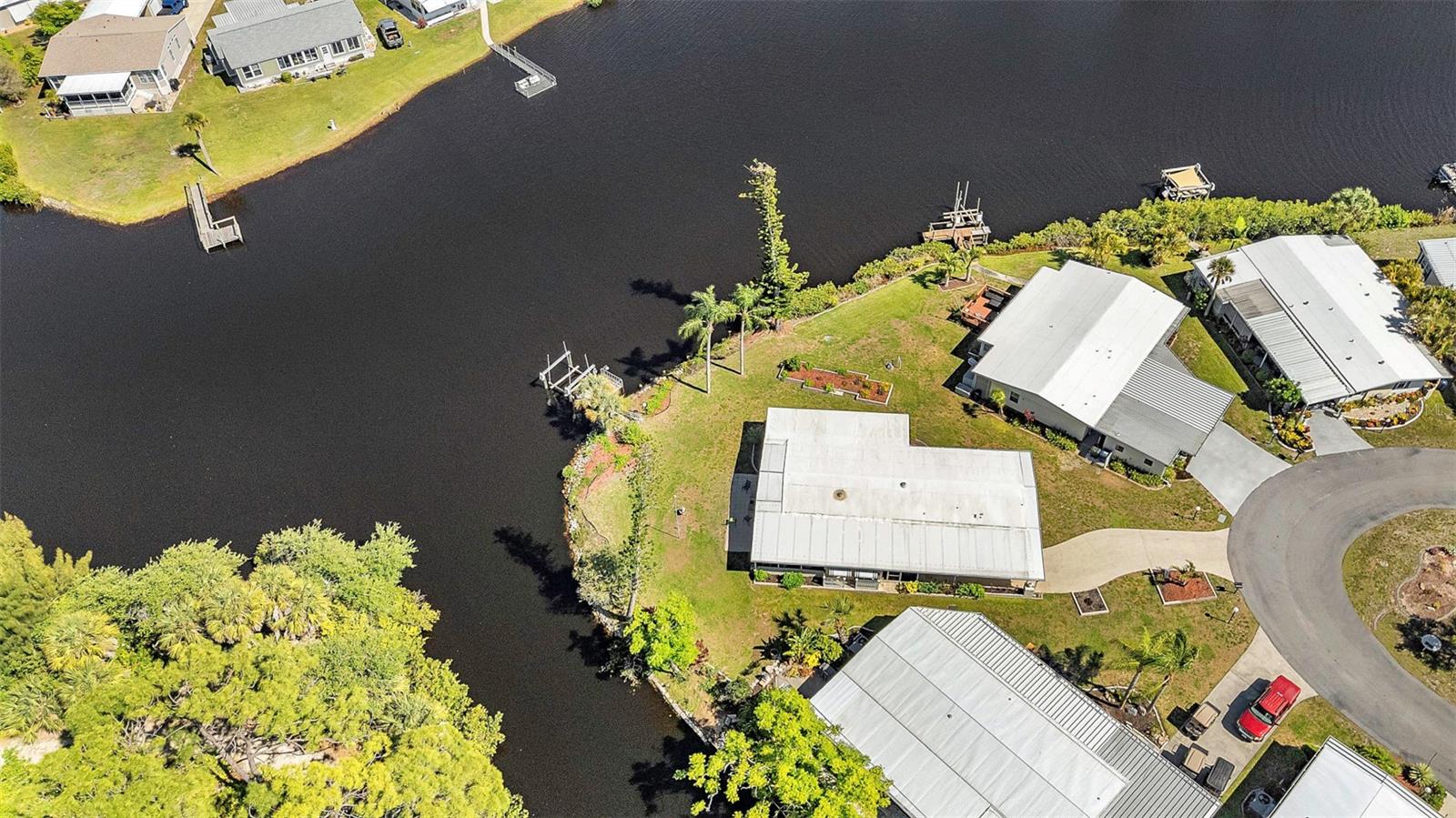 Image 15 of 83 For 130 Island Point Road