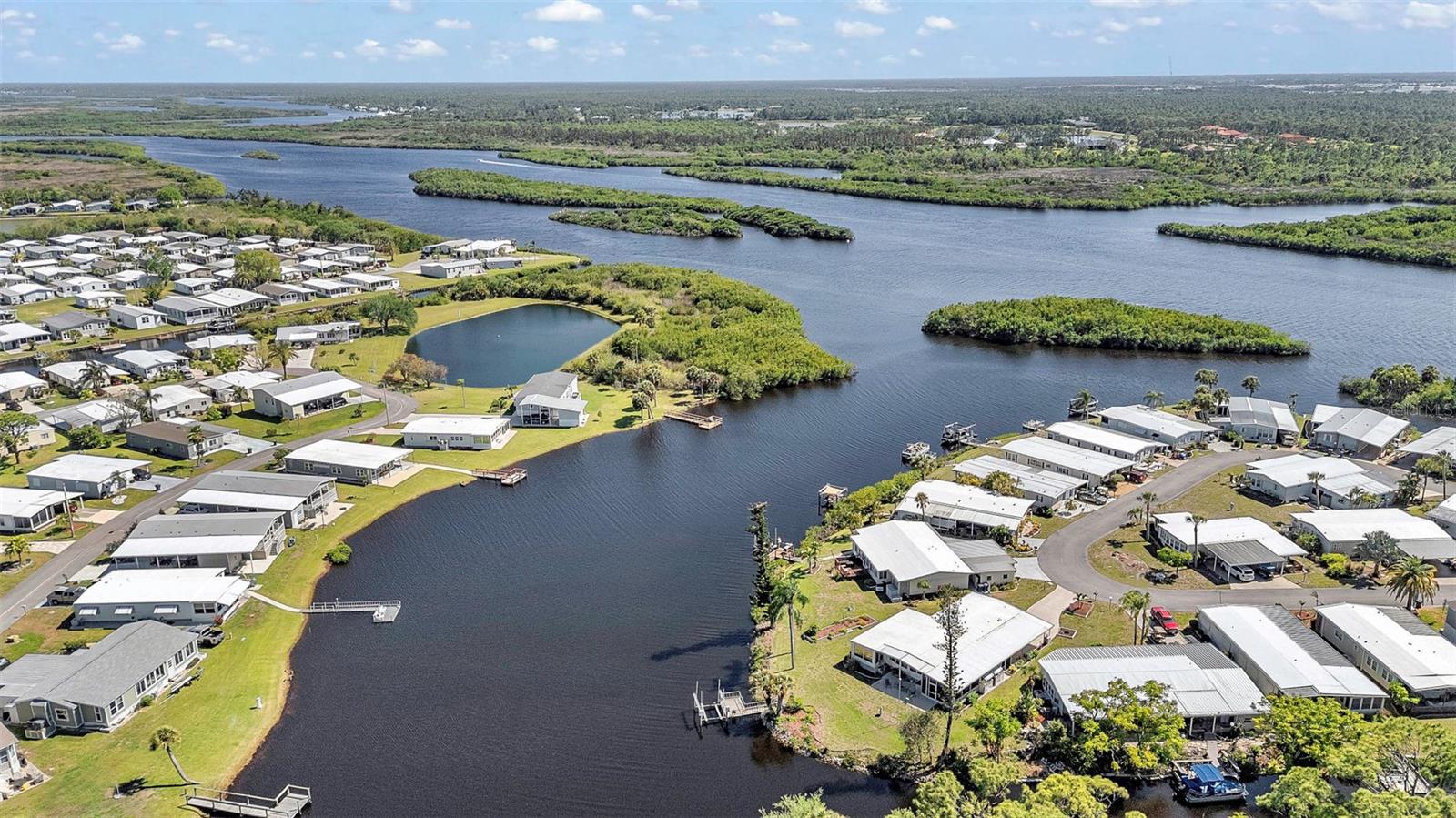 Image 16 of 83 For 130 Island Point Road