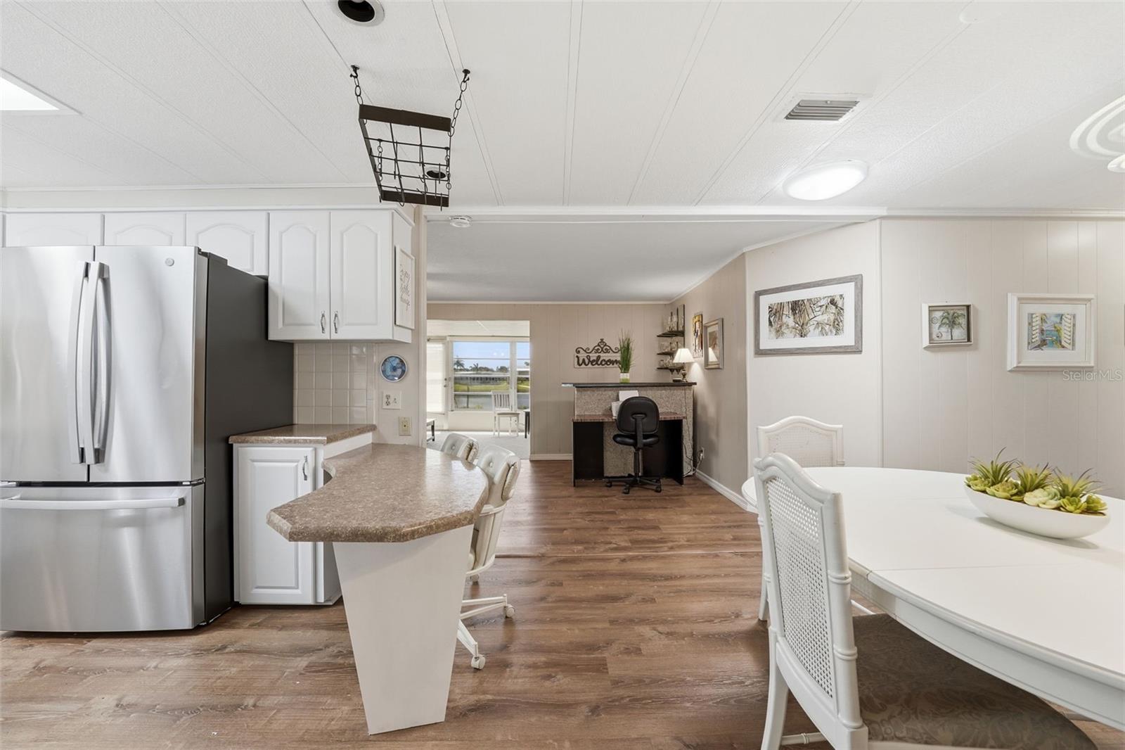 Image 20 of 83 For 130 Island Point Road