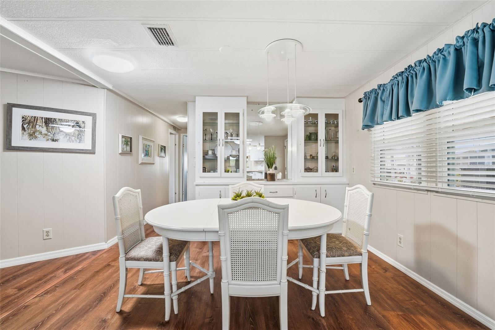 Image 26 of 83 For 130 Island Point Road