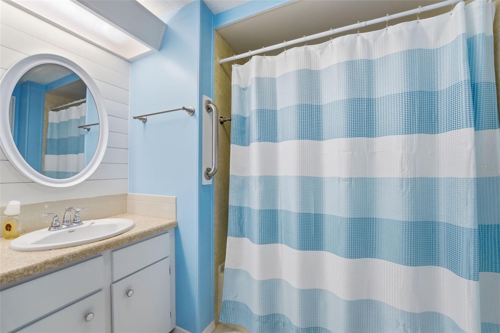 Image 31 of 83 For 130 Island Point Road