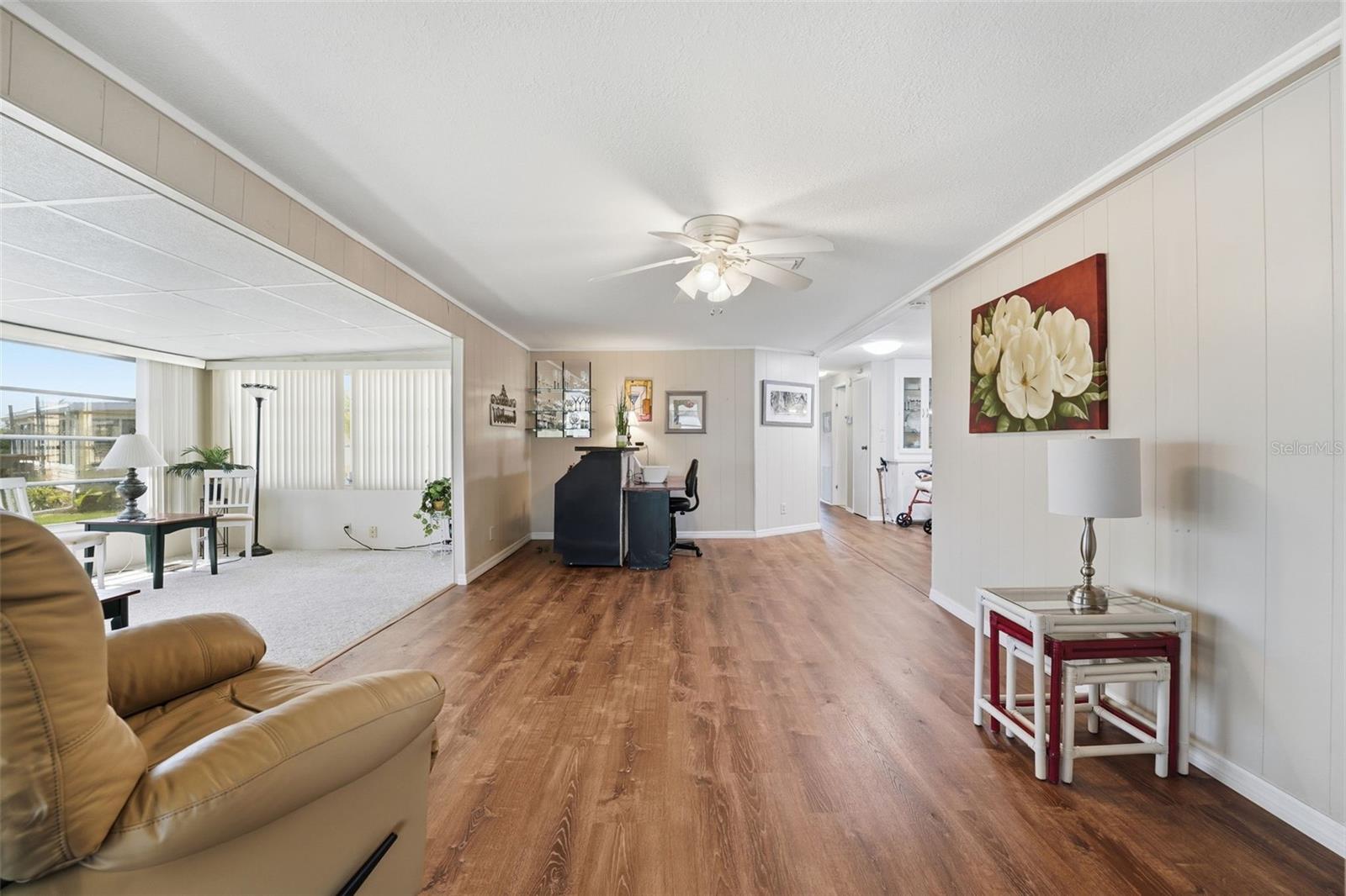 Image 44 of 83 For 130 Island Point Road