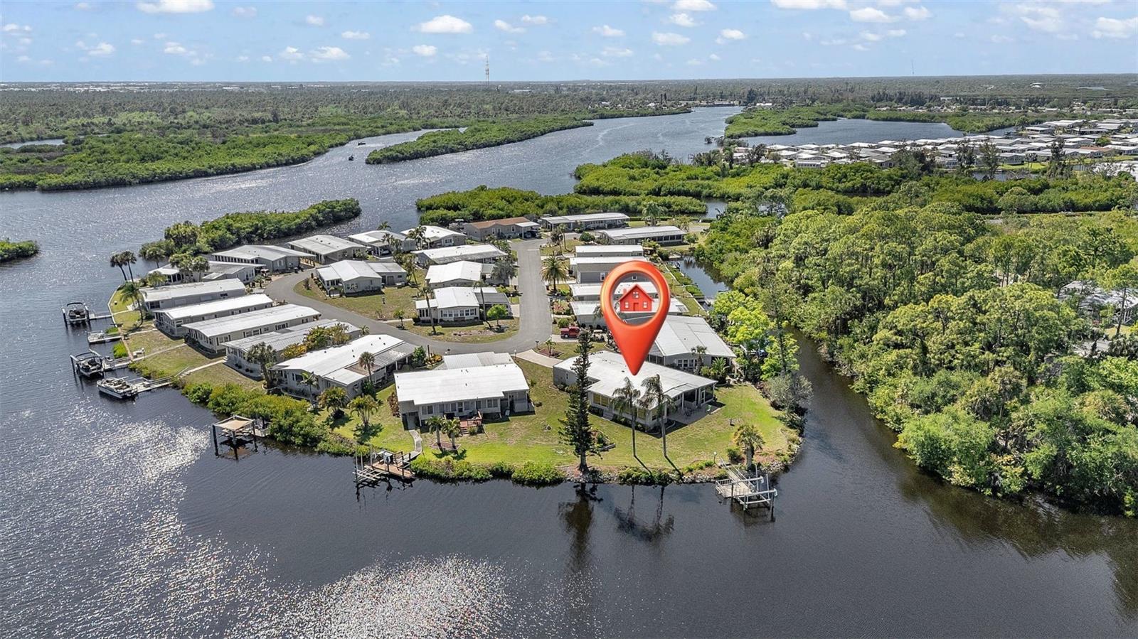 Image 7 of 83 For 130 Island Point Road