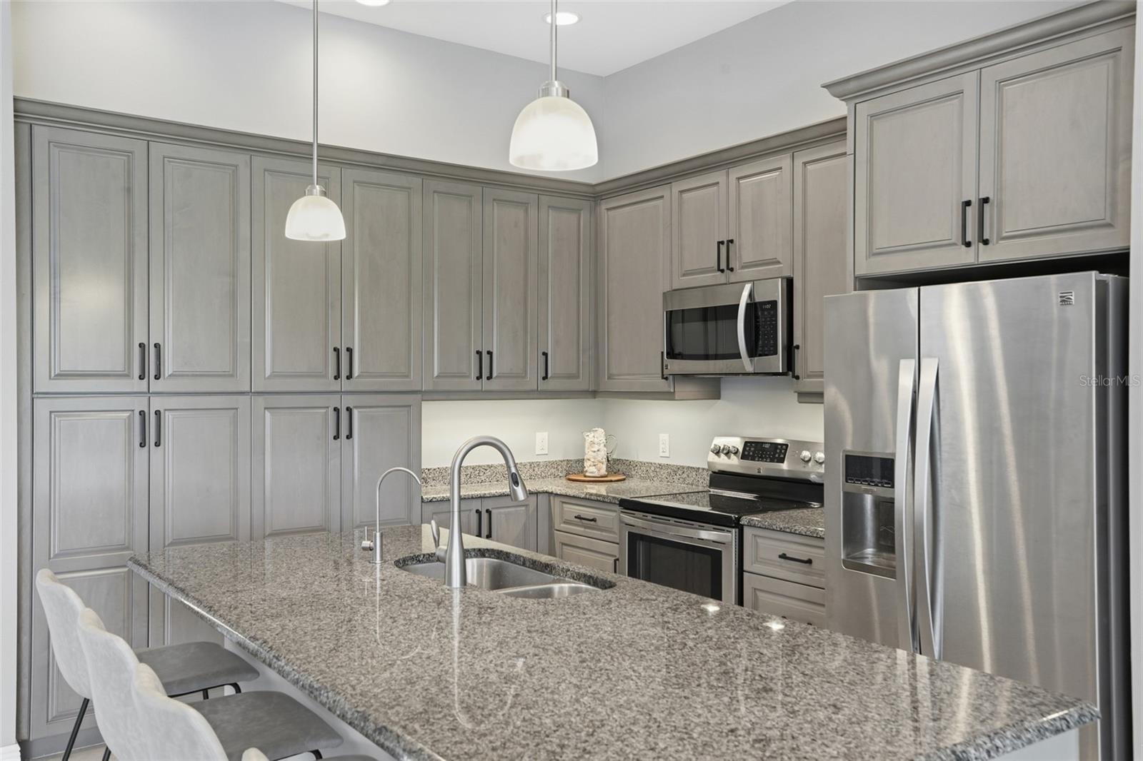 Image 14 of 51 For 1309 19th Lane