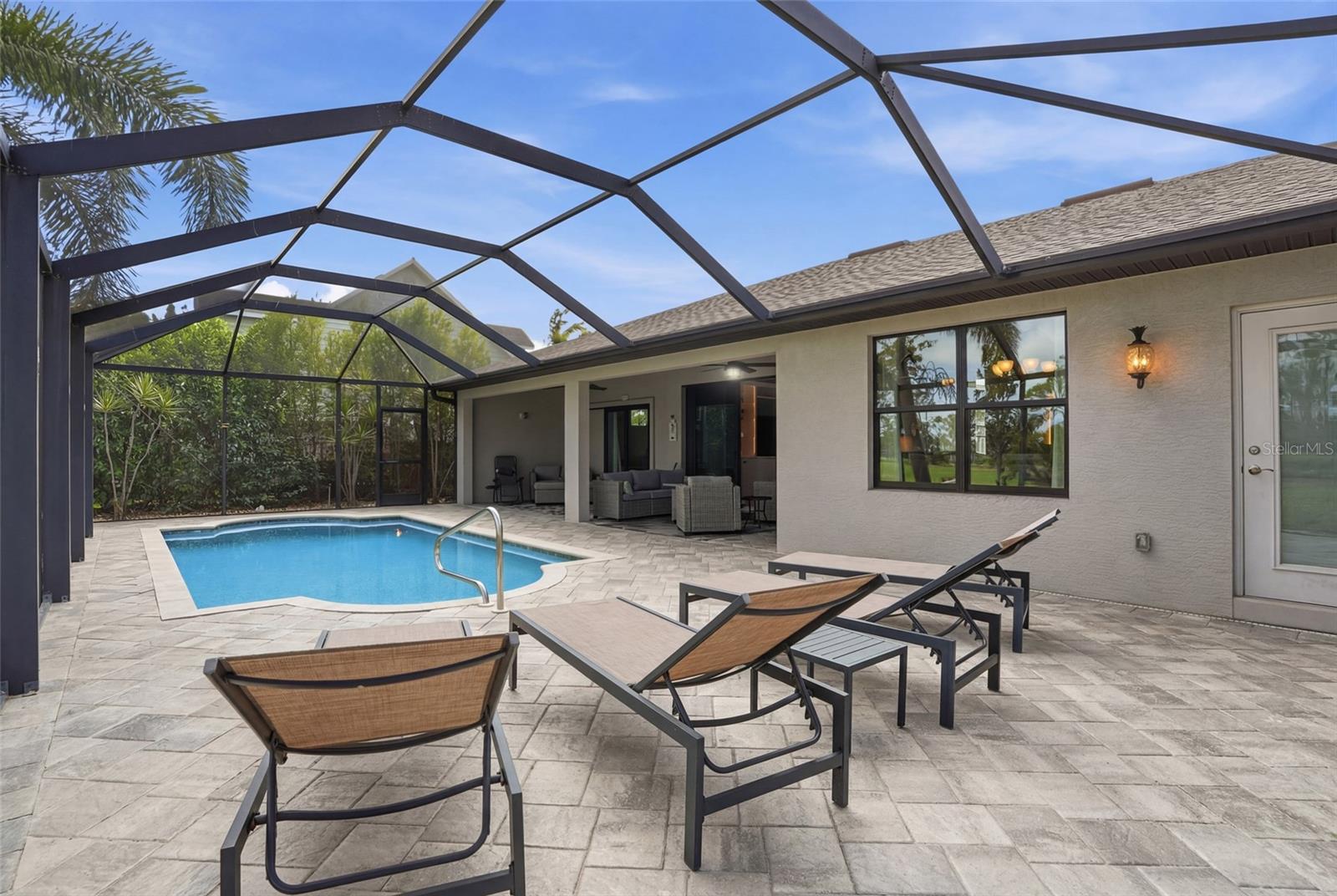 Image 32 of 51 For 1309 19th Lane