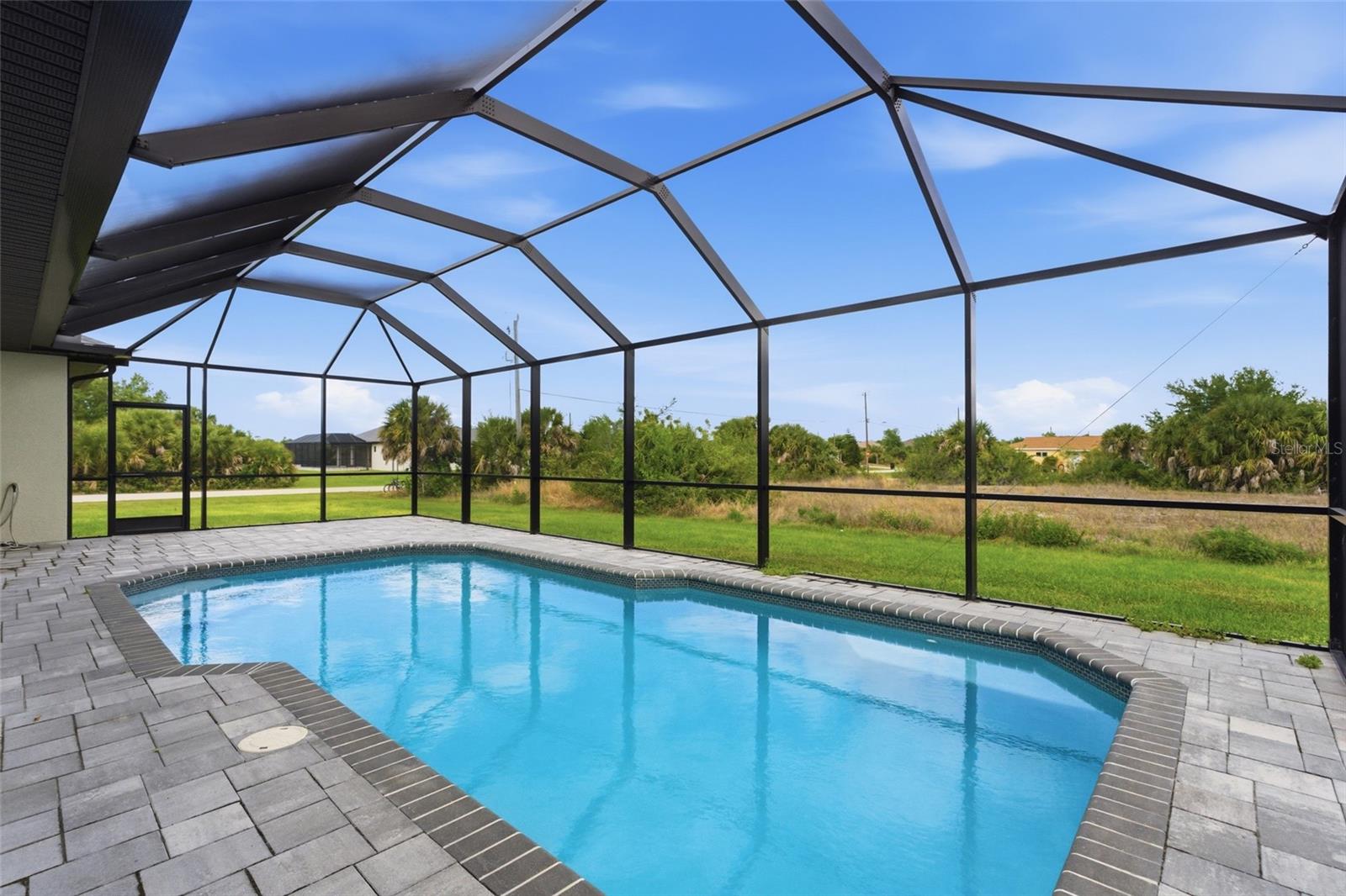 Image 3 of 37 For 14364 Appleton Boulevard