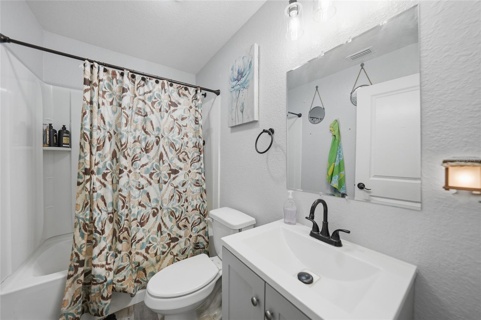 Image 20 of 29 For 1601 Sheila Drive