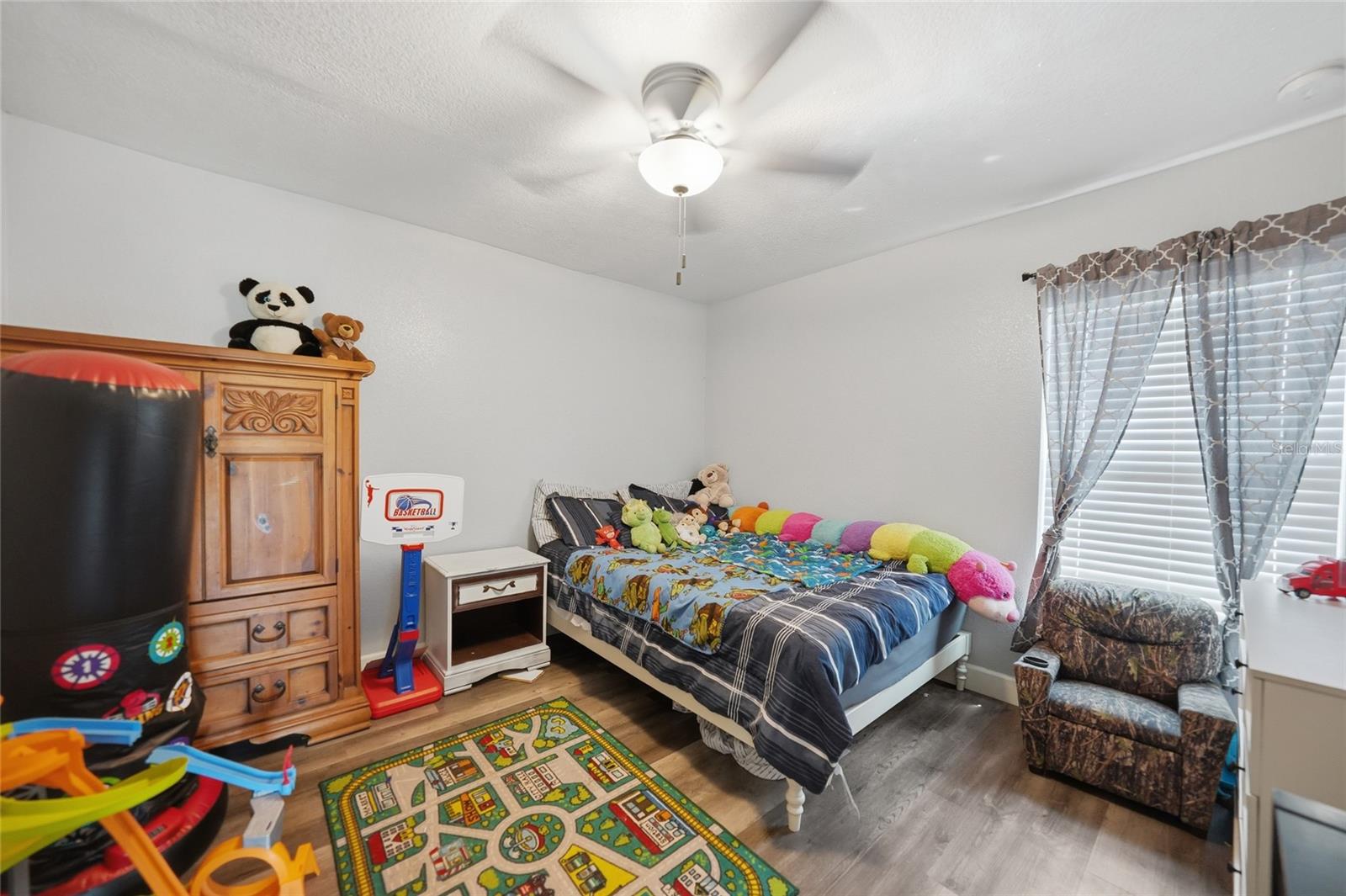 Image 21 of 29 For 1601 Sheila Drive