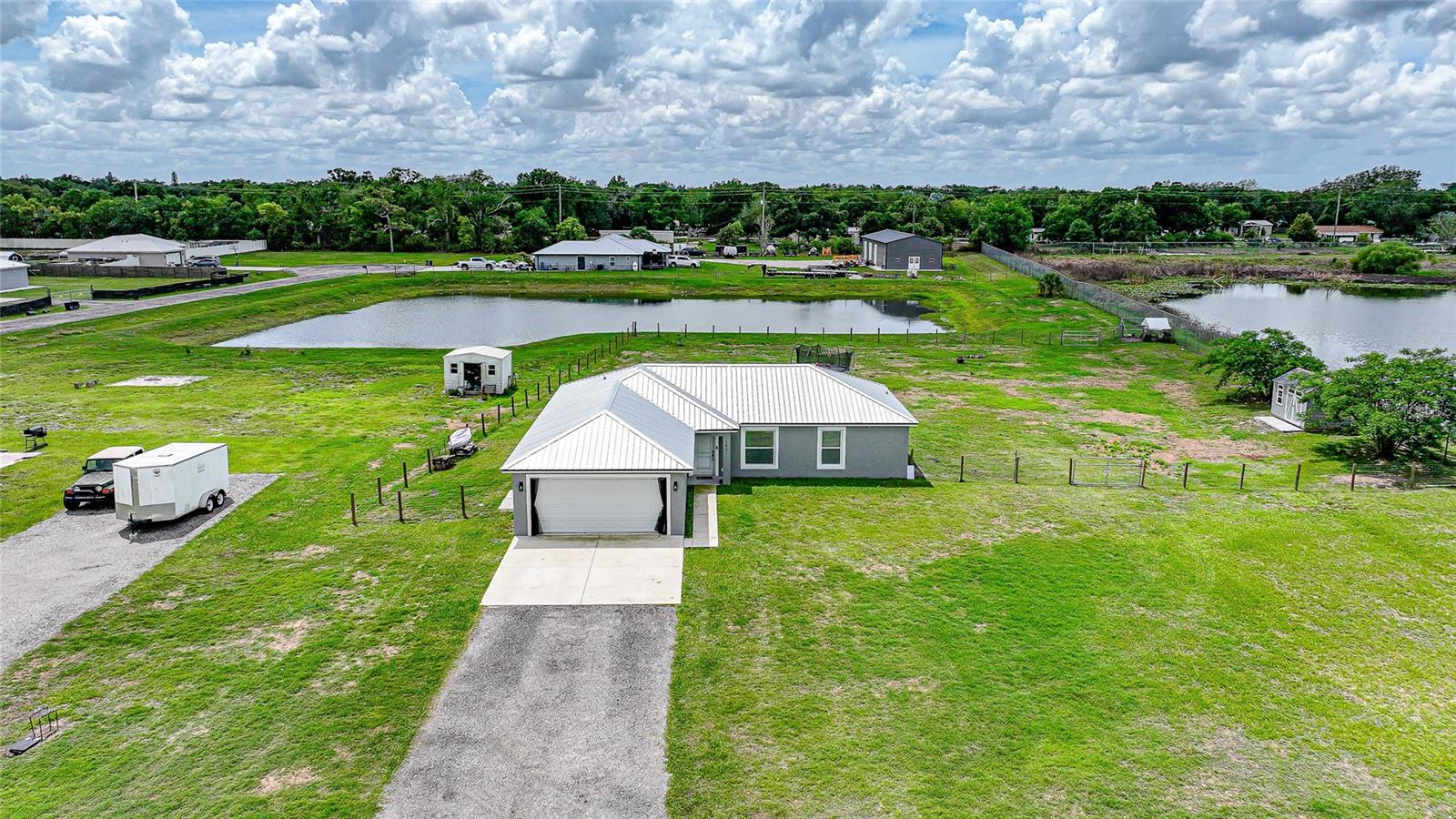 Image 24 of 29 For 1601 Sheila Drive