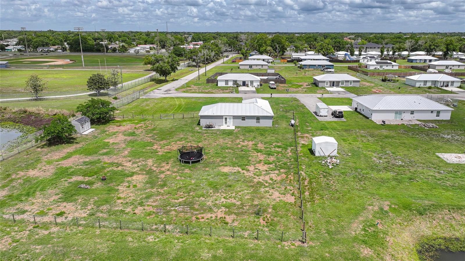 Image 26 of 29 For 1601 Sheila Drive