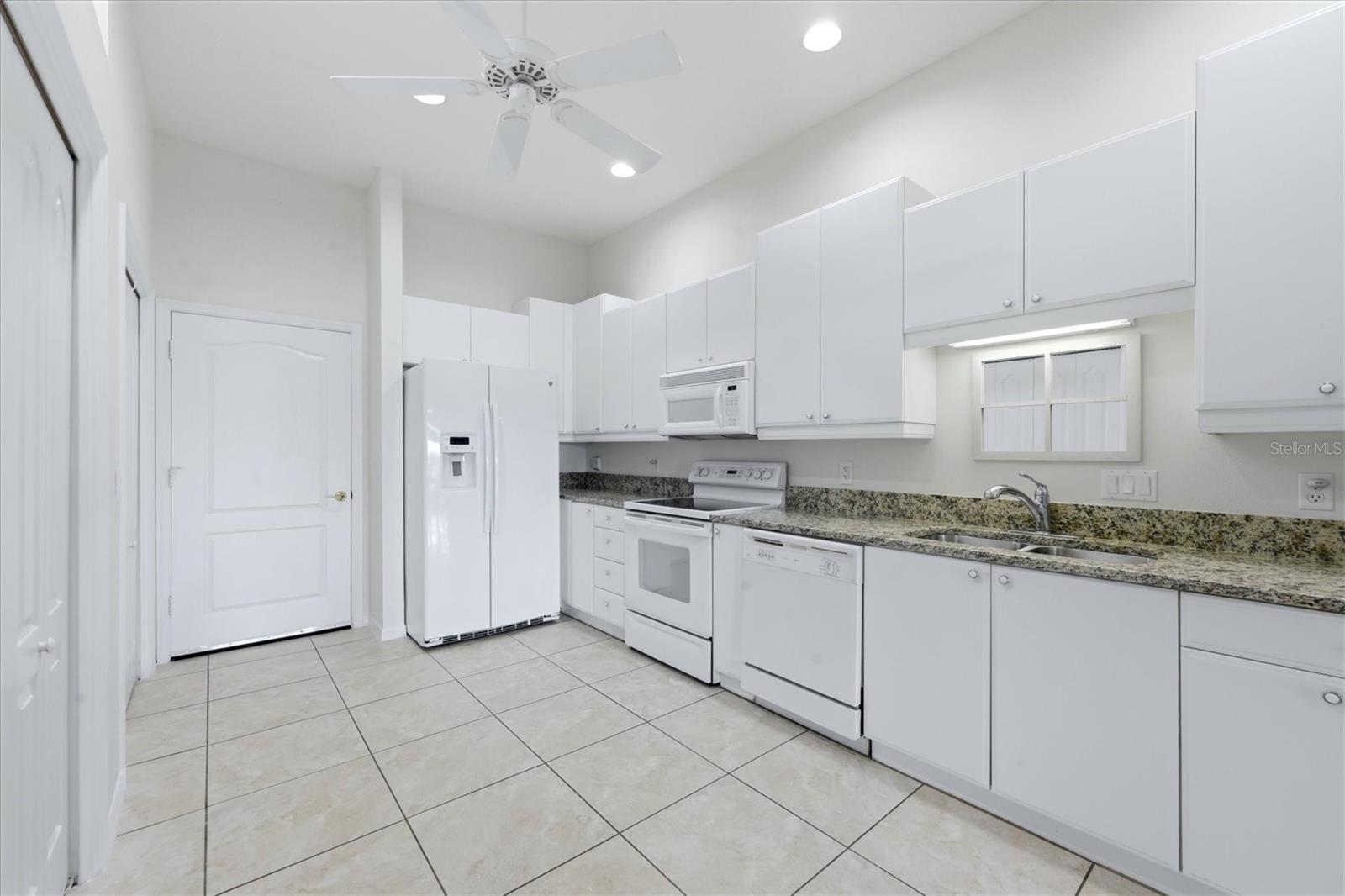 Image 16 of 33 For 2024 Lynx Run