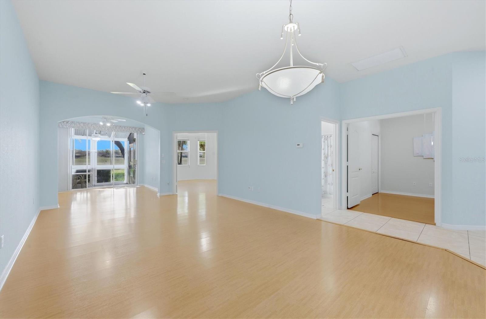 Image 9 of 33 For 2024 Lynx Run