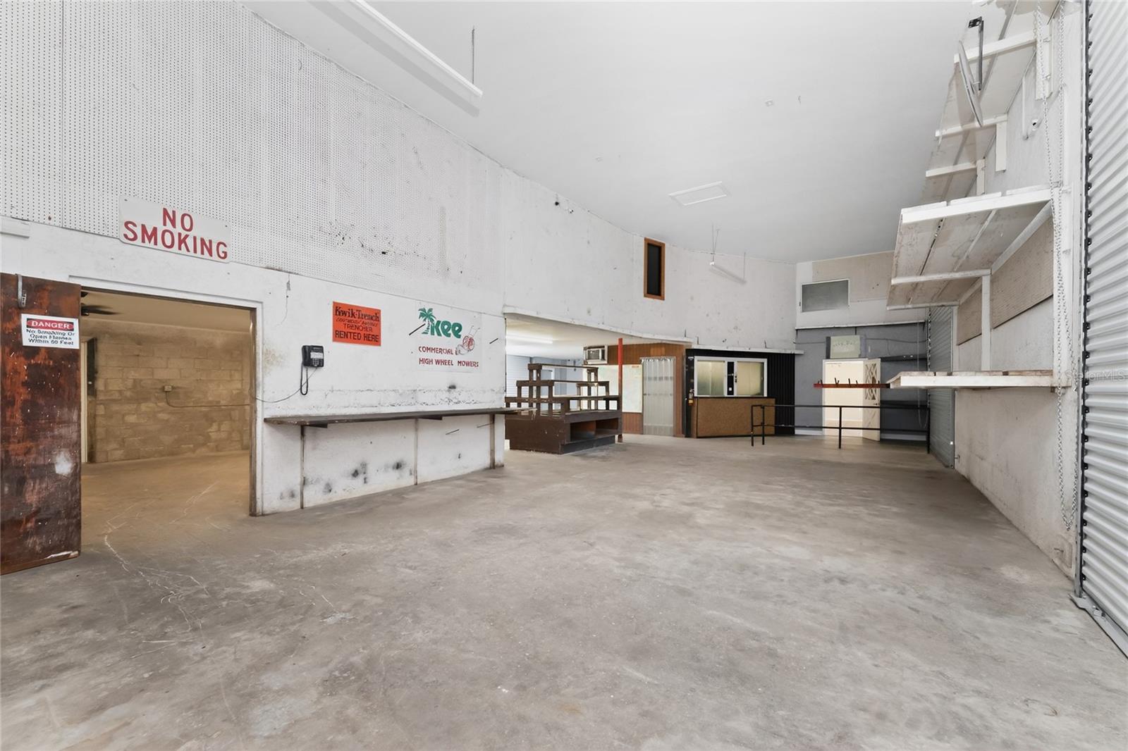 Image 22 of 35 For 4168 Electric Way