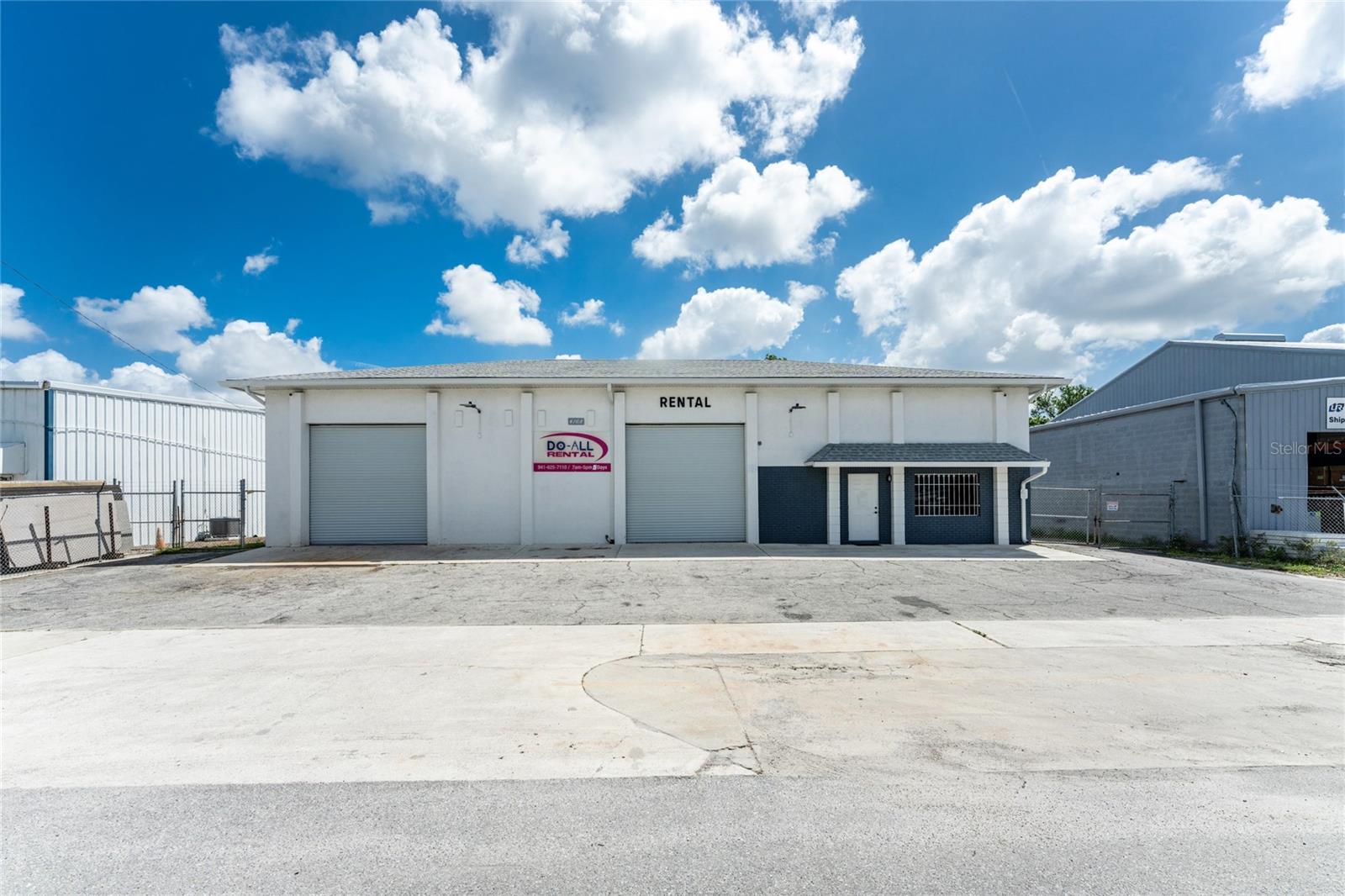 Image 3 of 35 For 4168 Electric Way