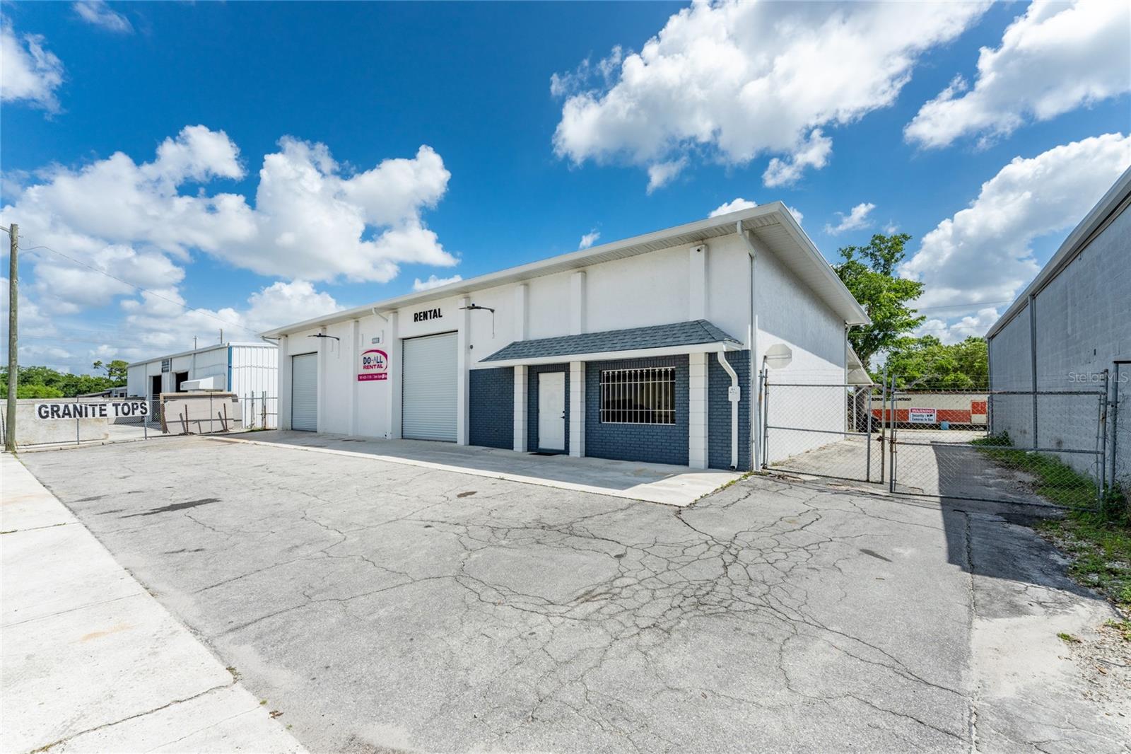 Image 4 of 35 For 4168 Electric Way