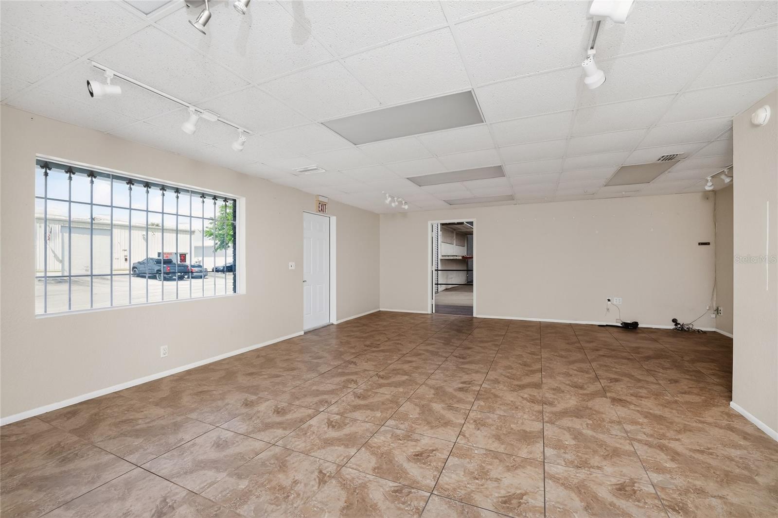 Image 9 of 35 For 4168 Electric Way