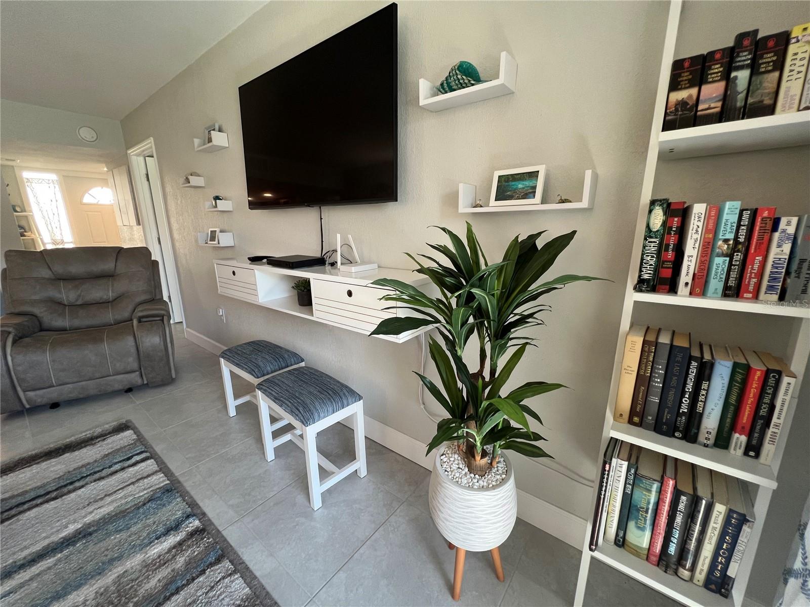 Image 8 of 50 For 3251 White Ibis Court A1