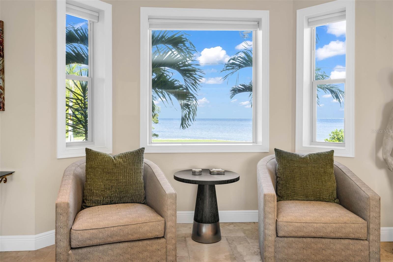 Image 12 of 52 For 44 Colony Point Drive