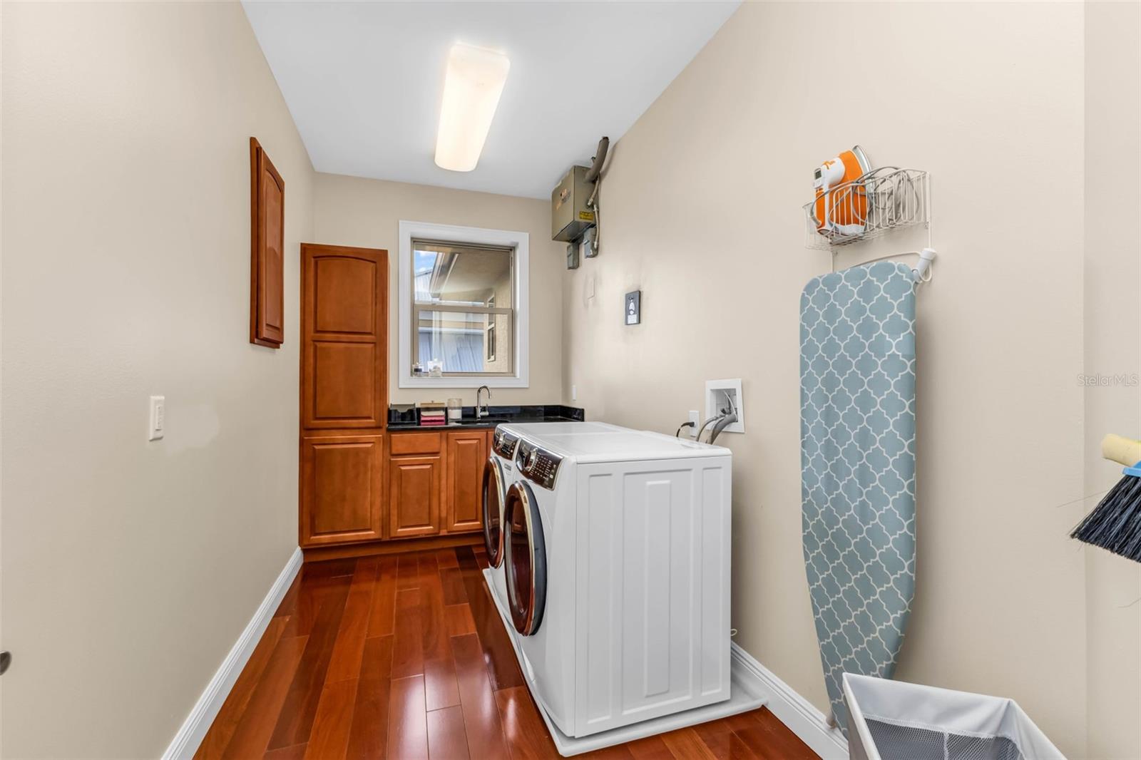 Image 25 of 52 For 44 Colony Point Drive