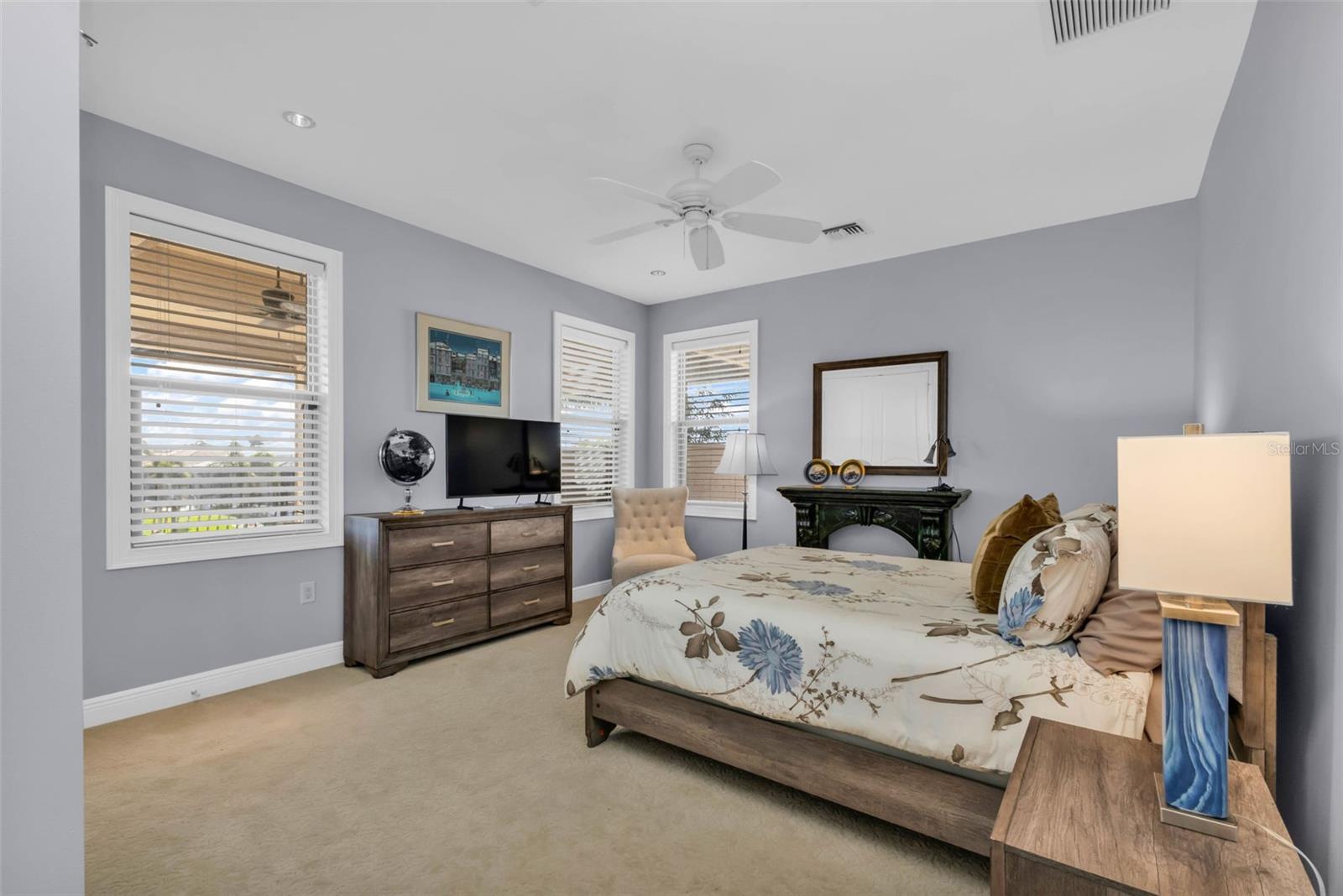 Image 36 of 52 For 44 Colony Point Drive