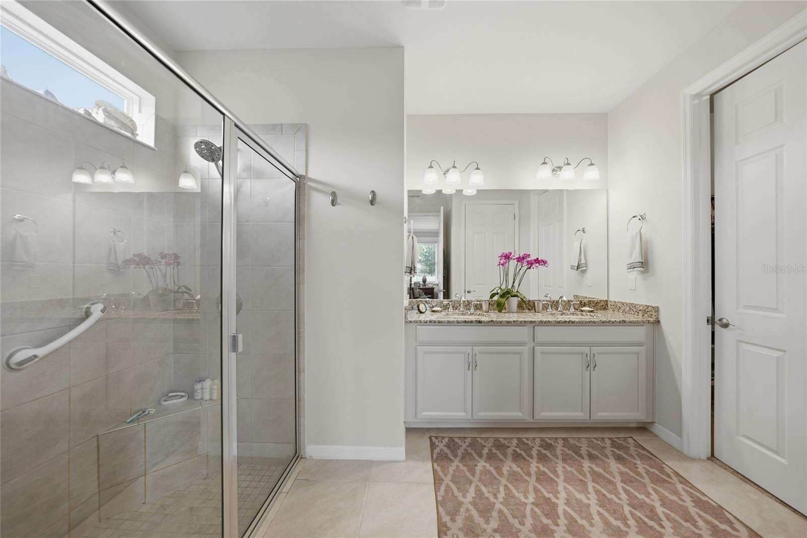 Image 17 of 29 For 25091 Palisade Road